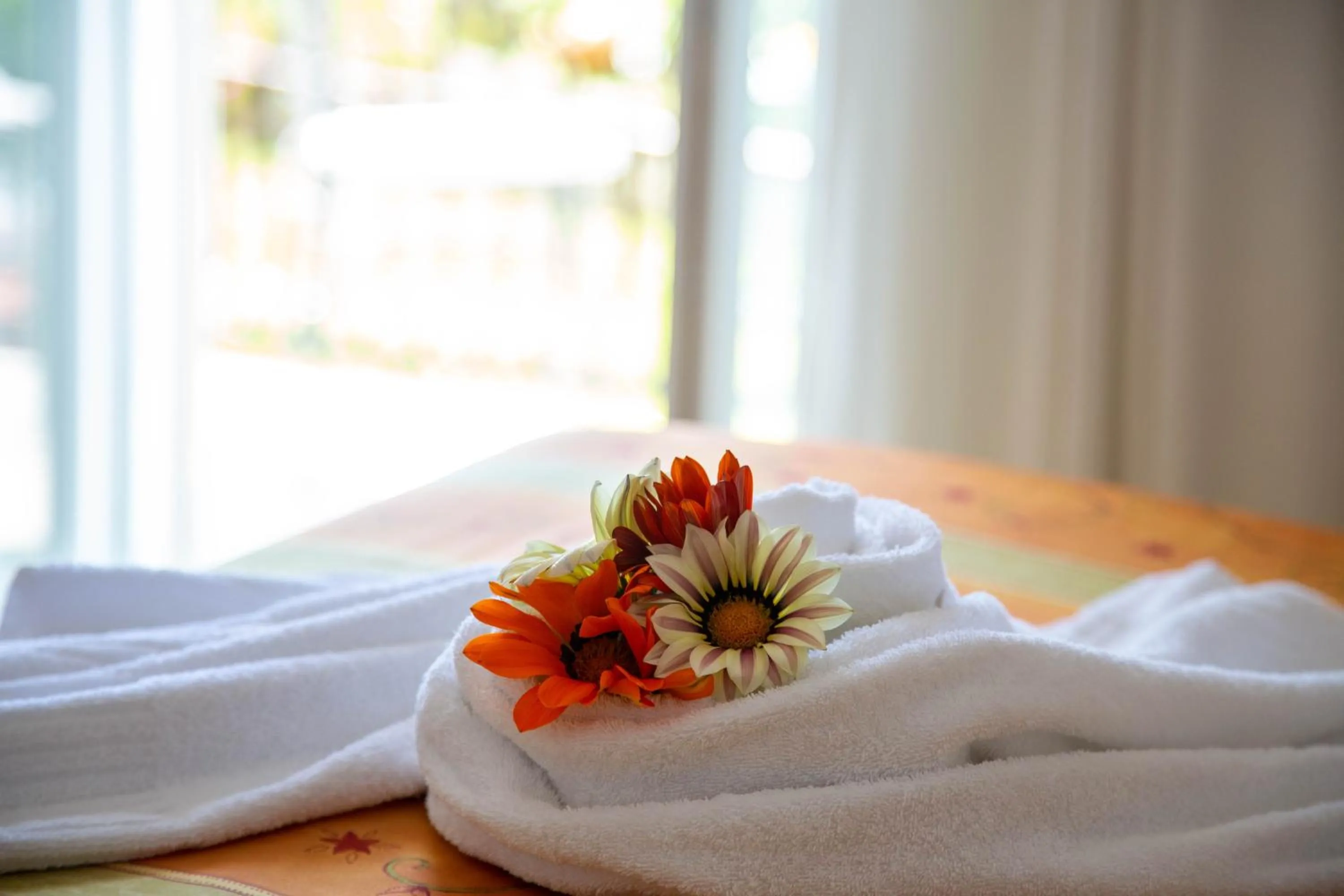 Bed in Hotel La Mandorla