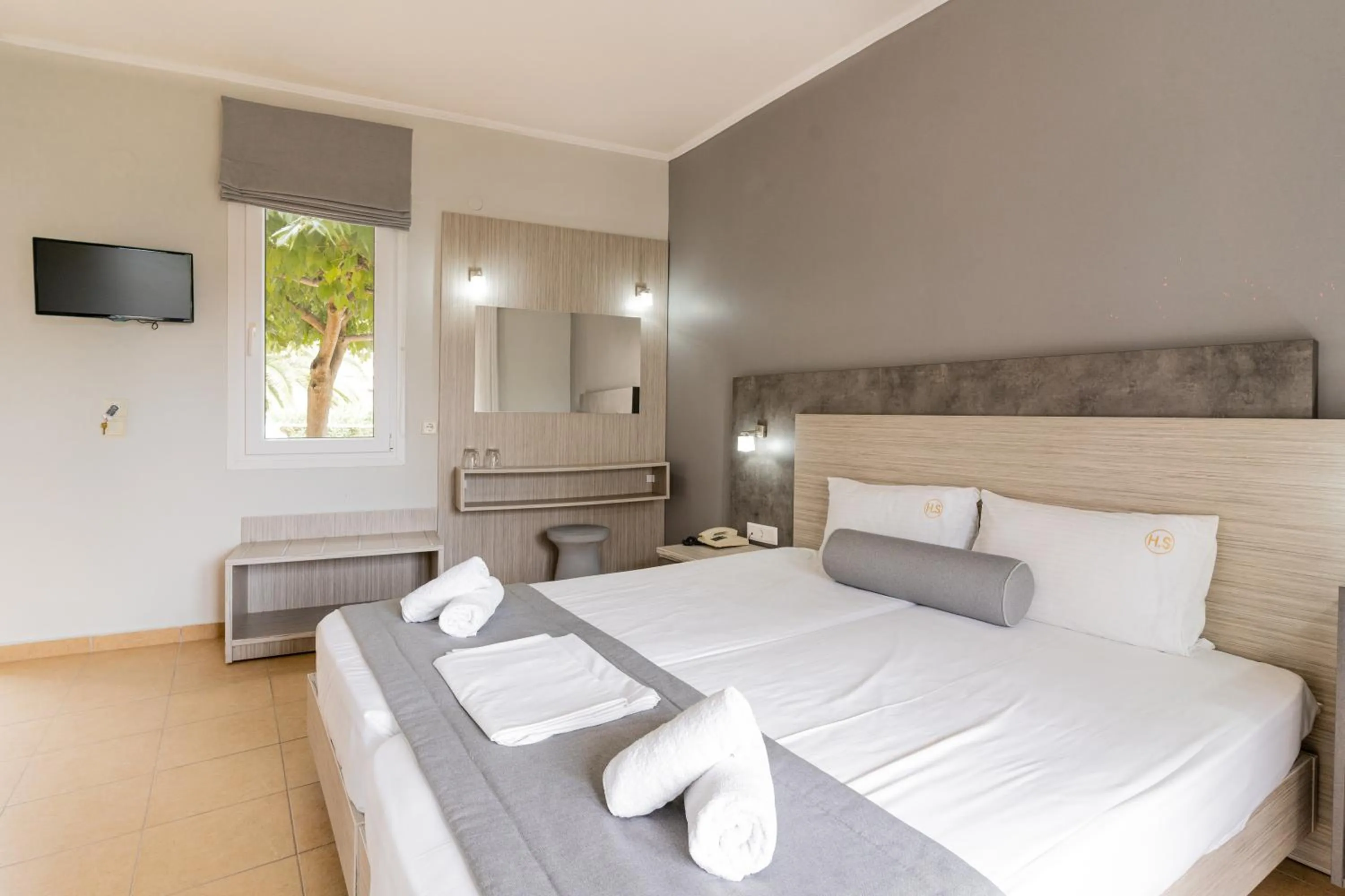 Siviris Golden Beach