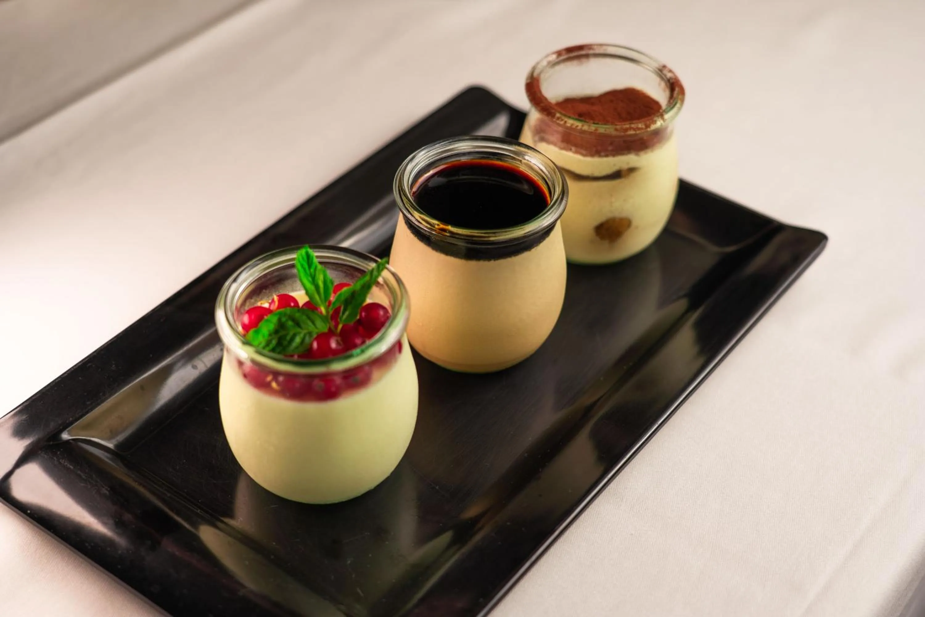 Restaurant/places to eat in Emotional Grand Motel