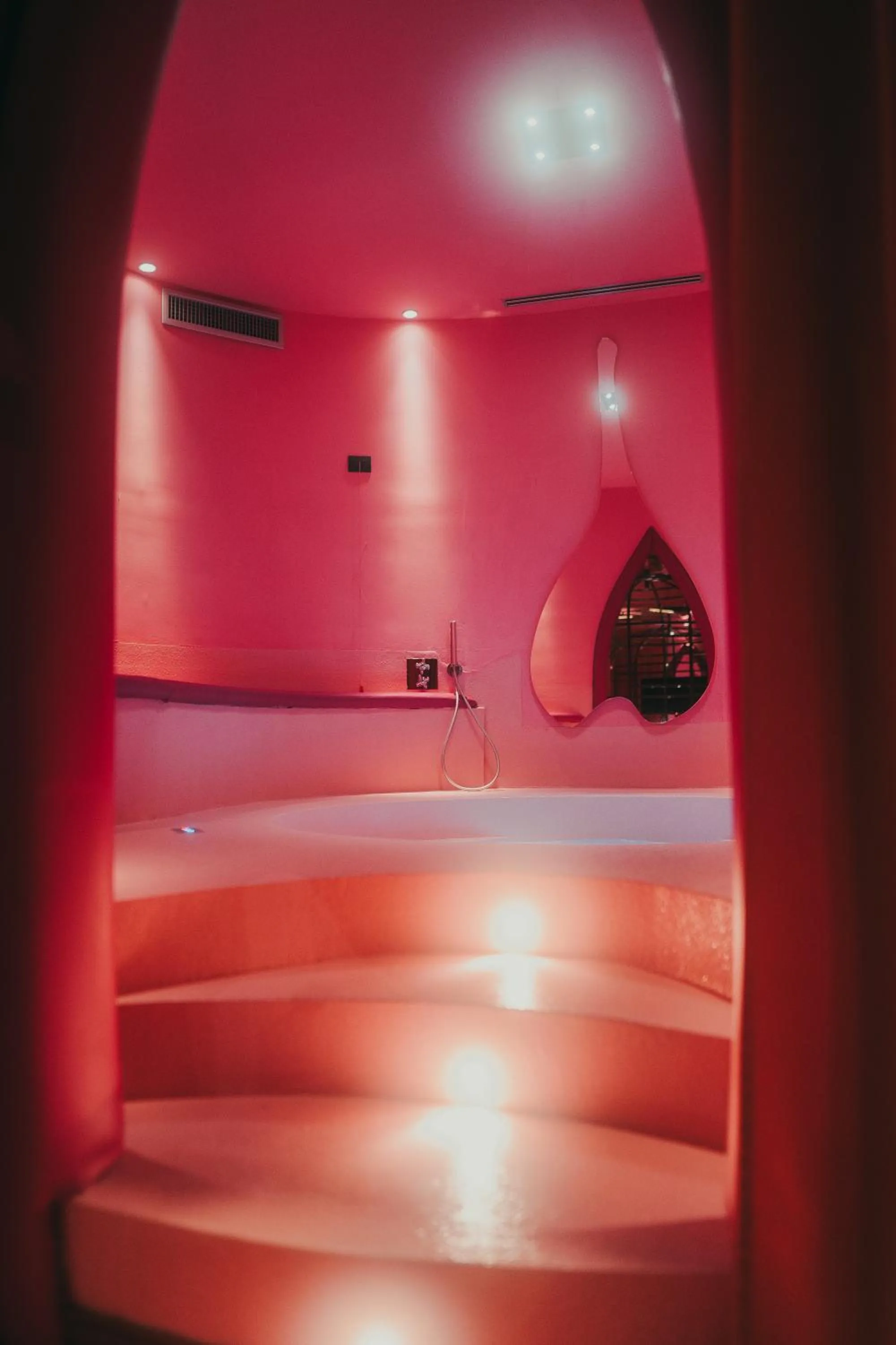 Emotional Grand Motel