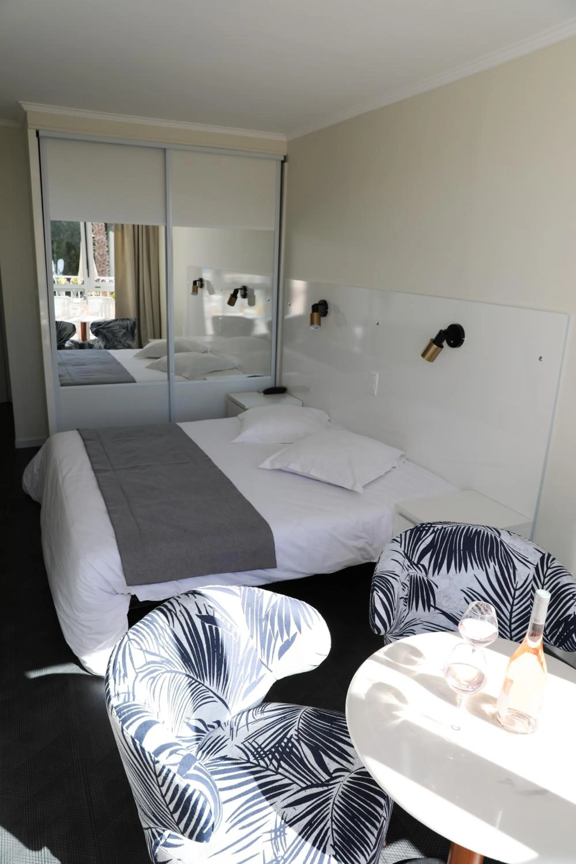 Bedroom in Les Alcyons