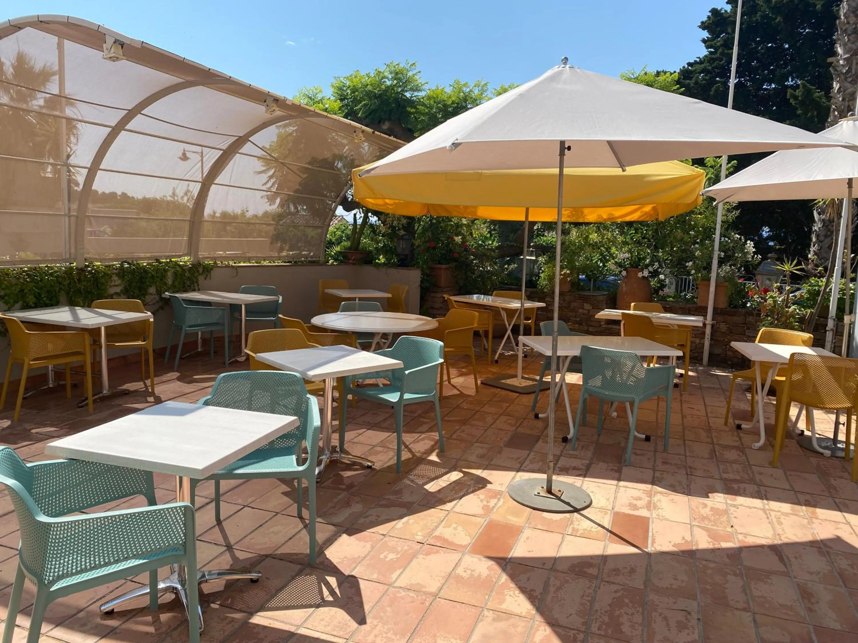 Property building in Les Alcyons