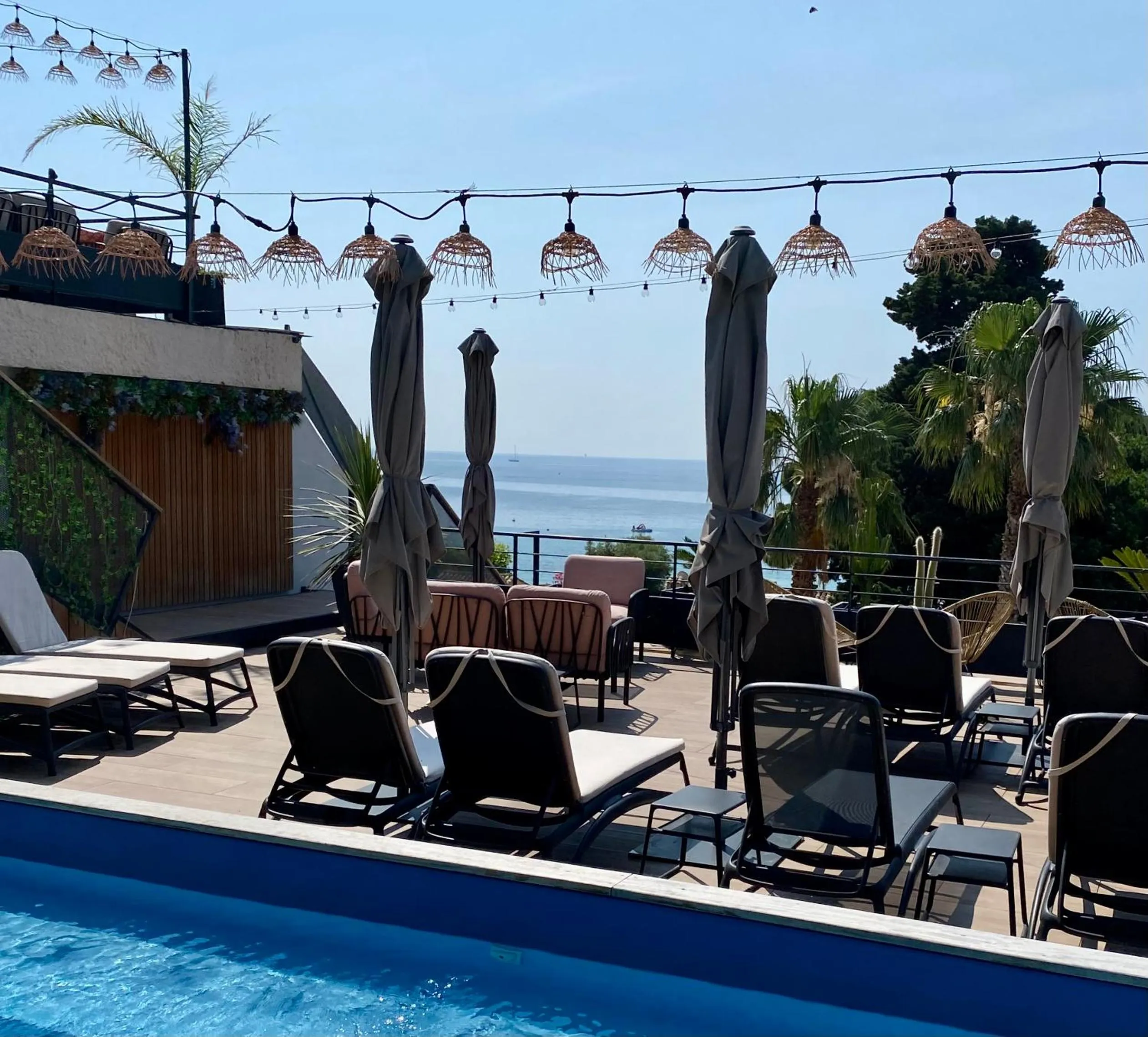 Swimming pool in Les Alcyons