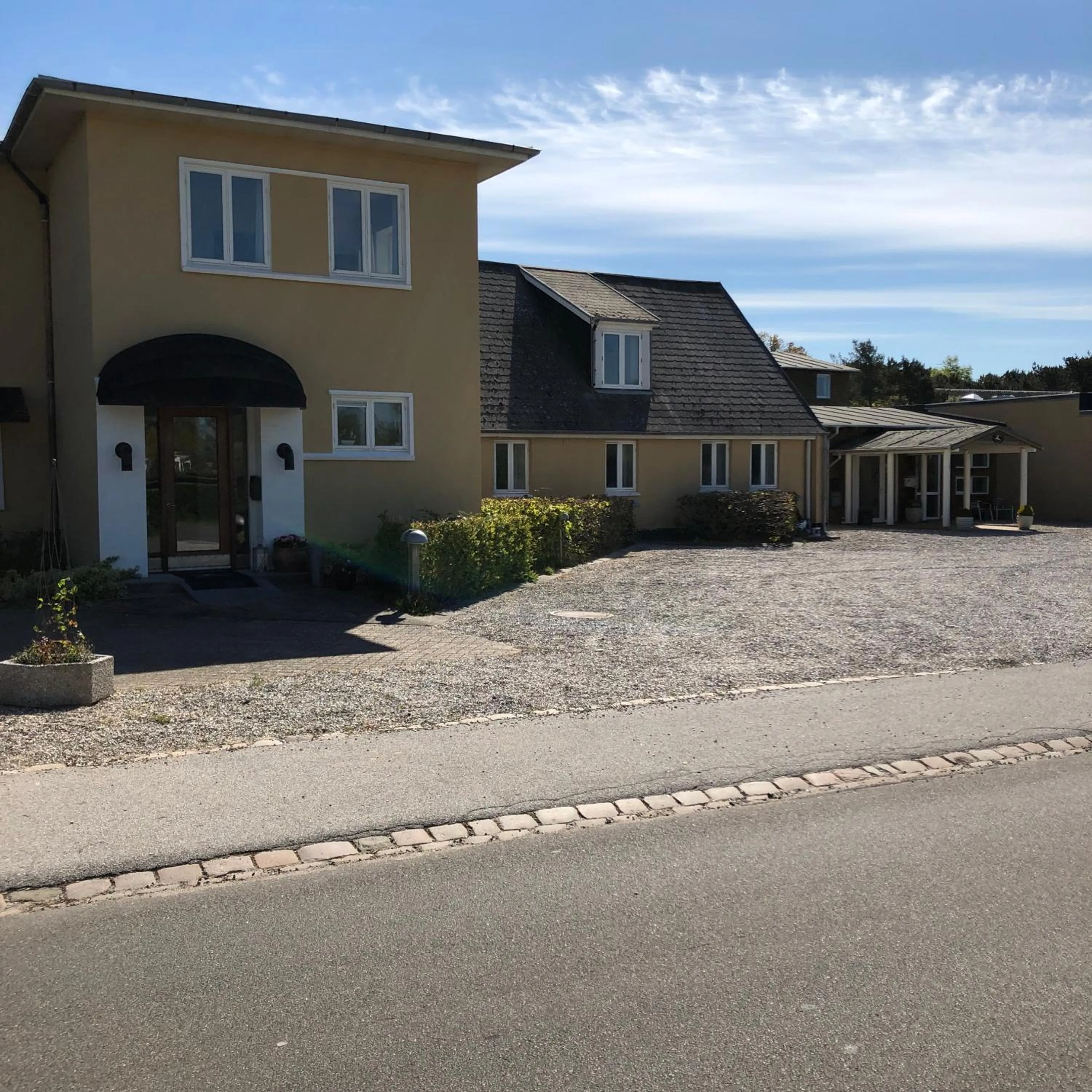 Property building in Hotel Havlund Bed and Breakfast
