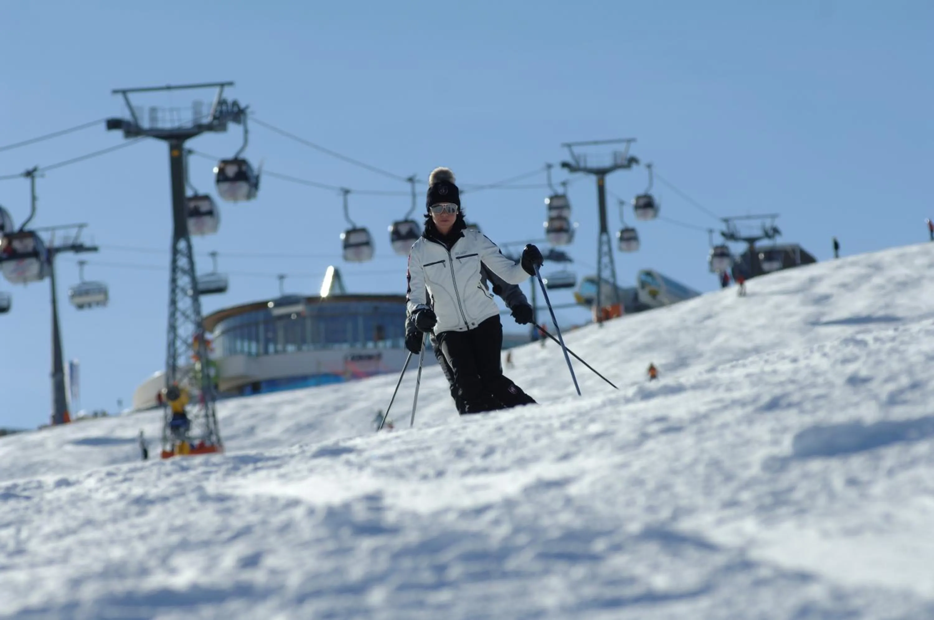 Skiing in Residence Terentis