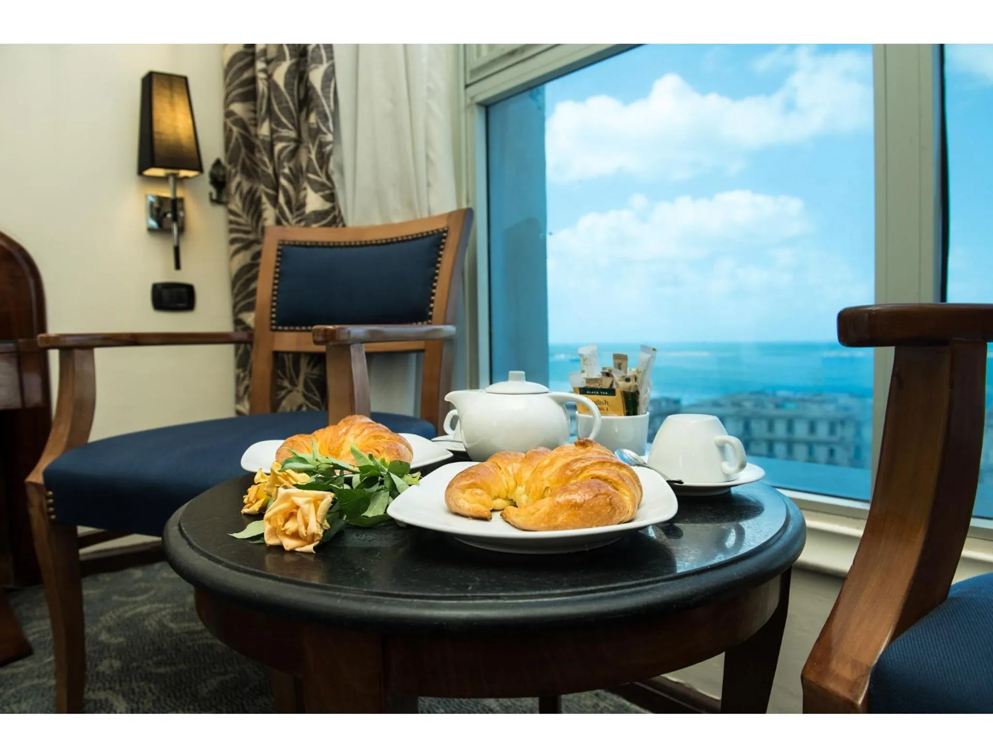 Bedroom in Cherry Maryski Hotel