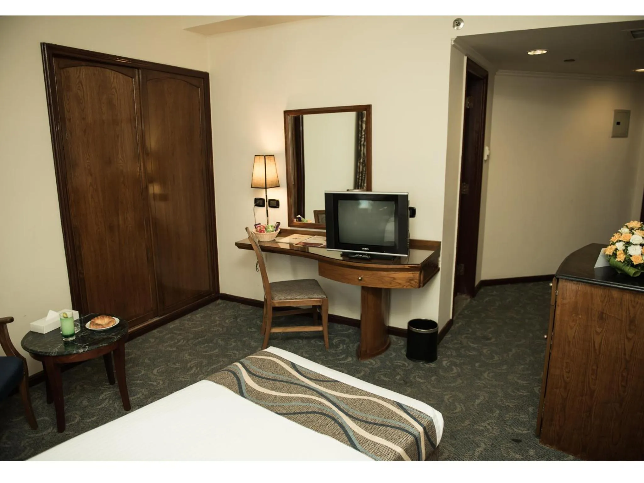 Bedroom, Bed in Cherry Maryski Hotel