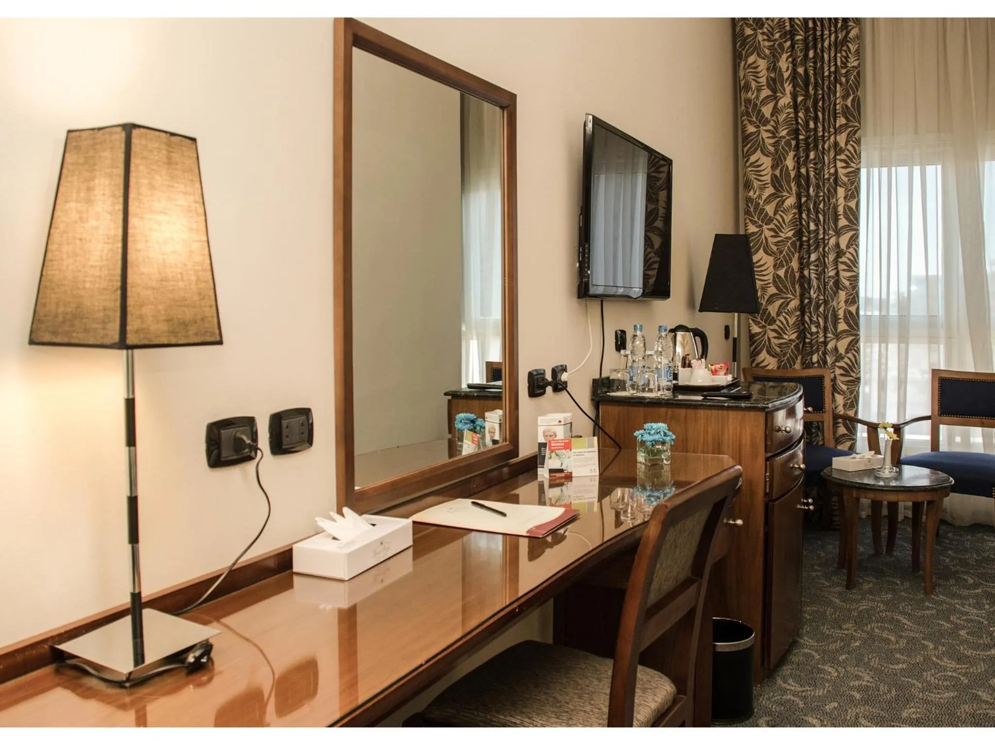 Bedroom in Cherry Maryski Hotel