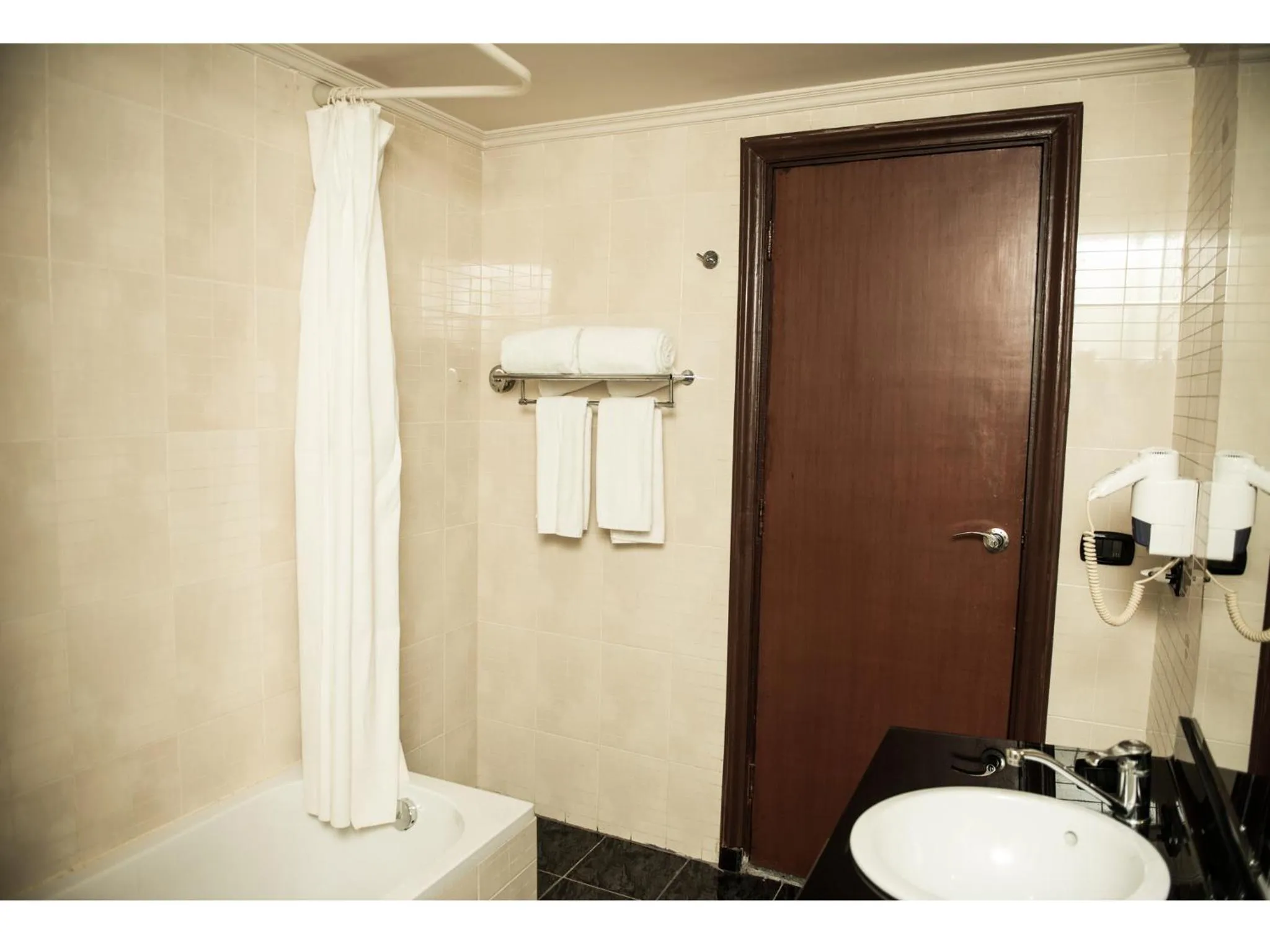 Bedroom in Cherry Maryski Hotel