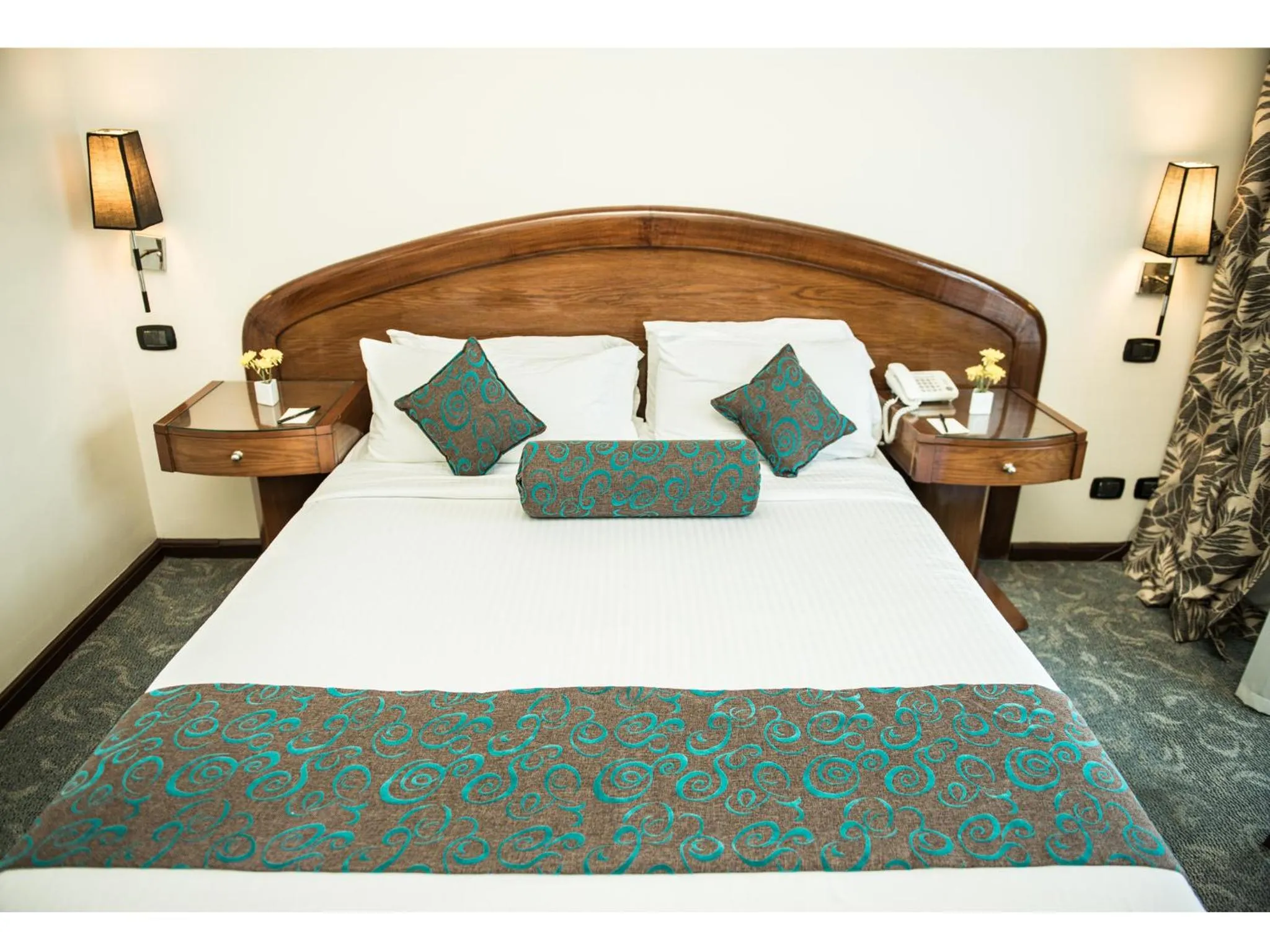 Bedroom, Bed in Cherry Maryski Hotel