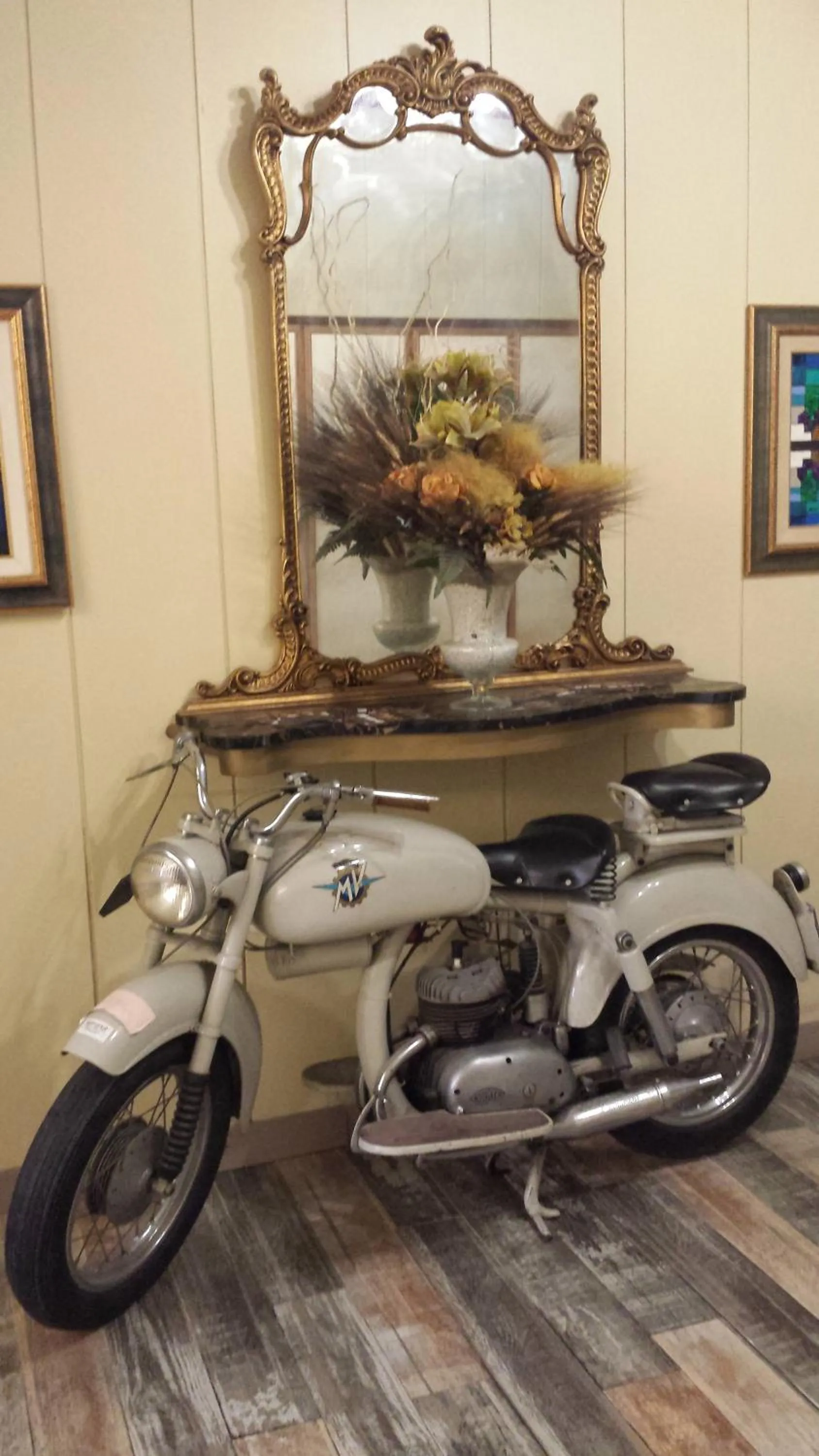 Communal lounge/ TV room in Hotel Ciocca