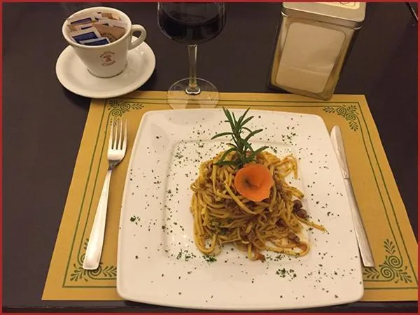 Restaurant/places to eat in Hotel Ciocca