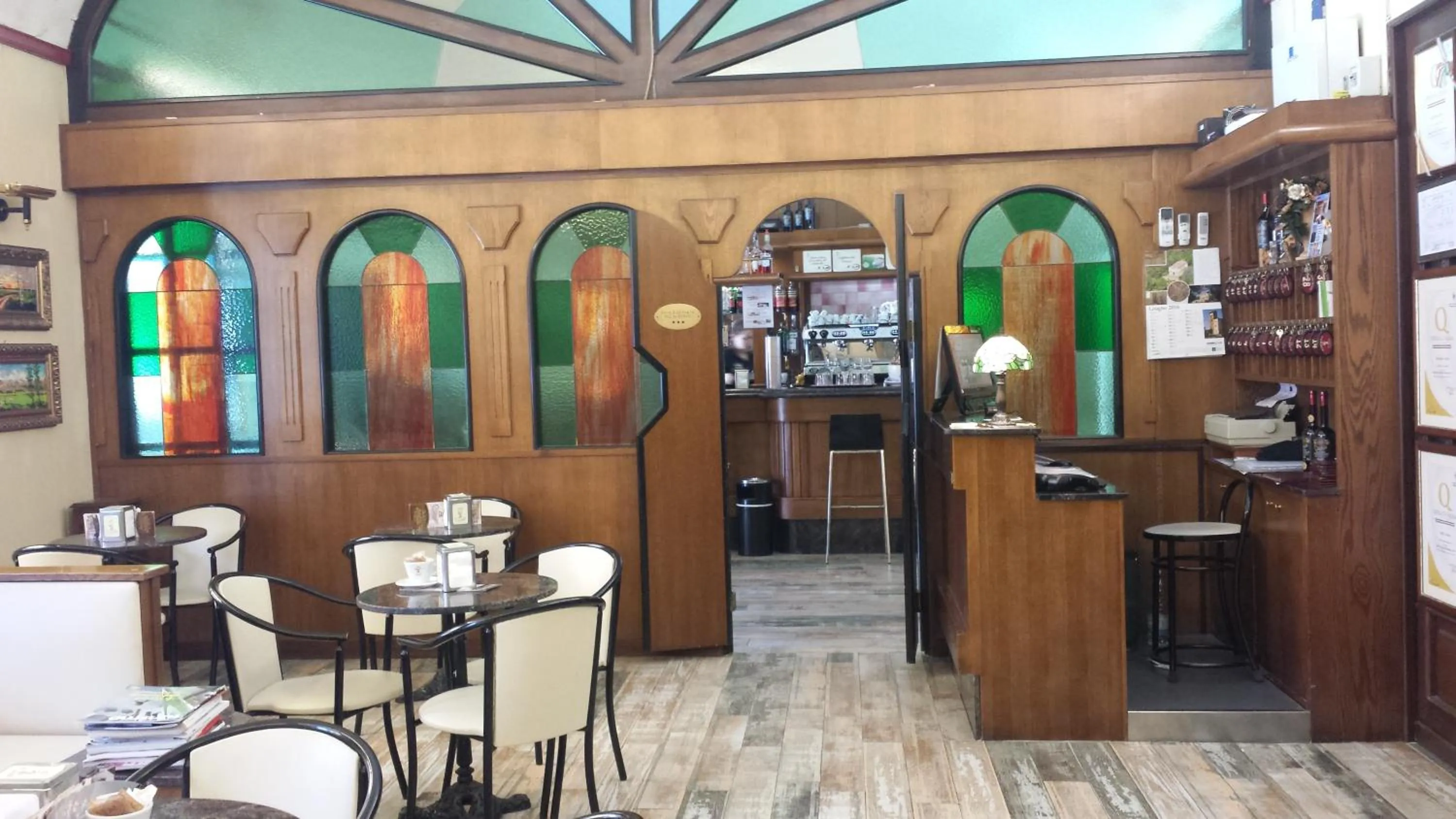 Communal lounge/ TV room in Hotel Ciocca