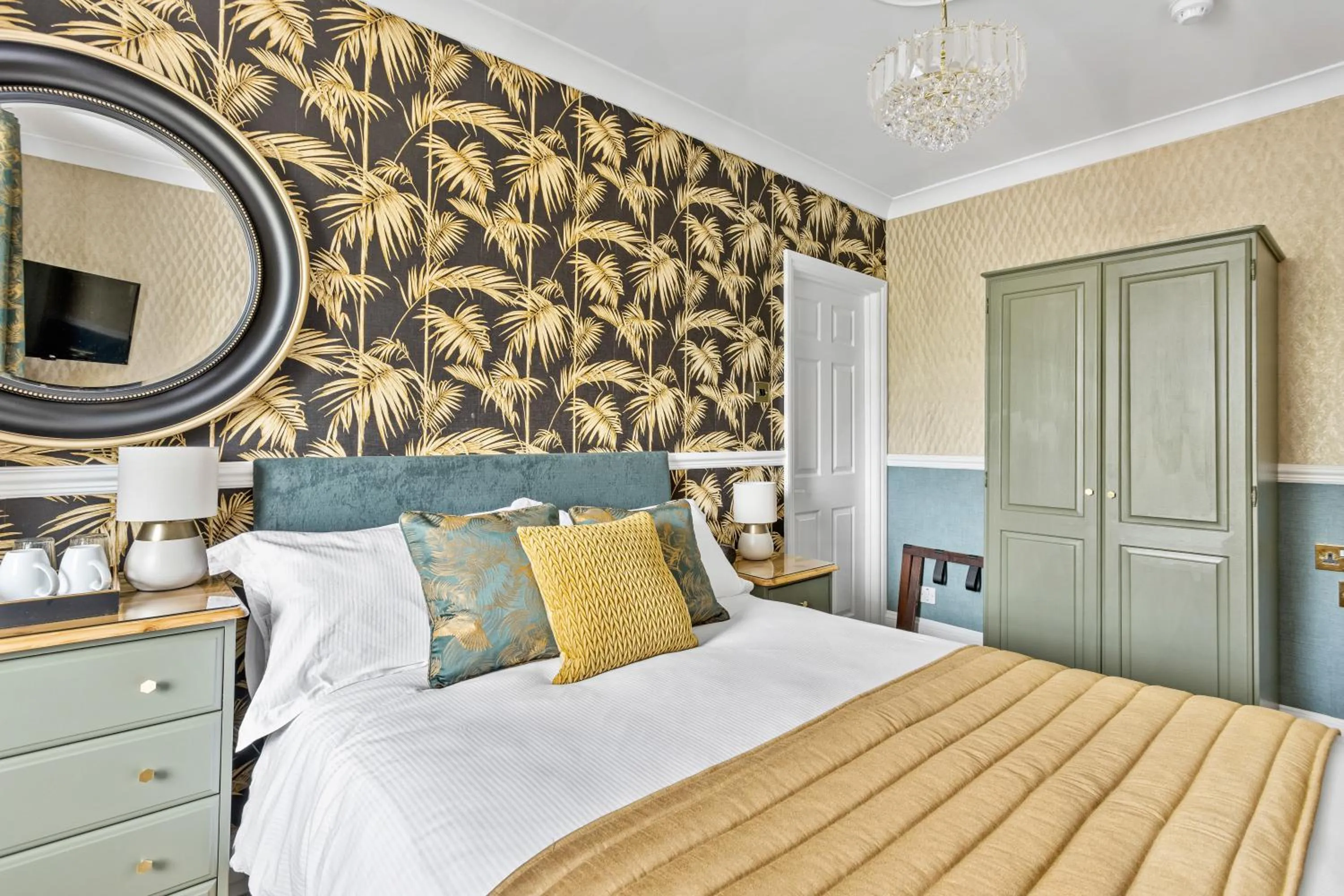 Photo of the whole room, Bed in The Berburry