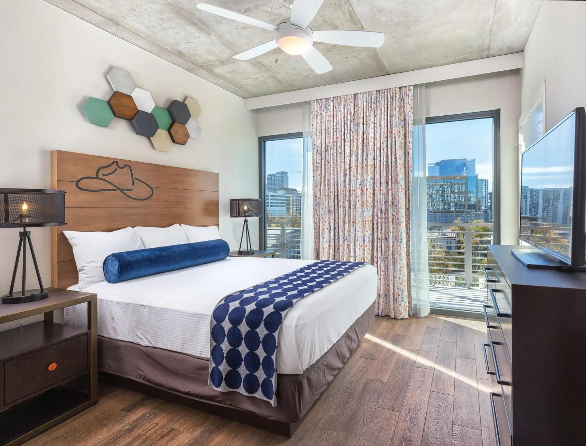 Other, Bed in Club Wyndham Austin