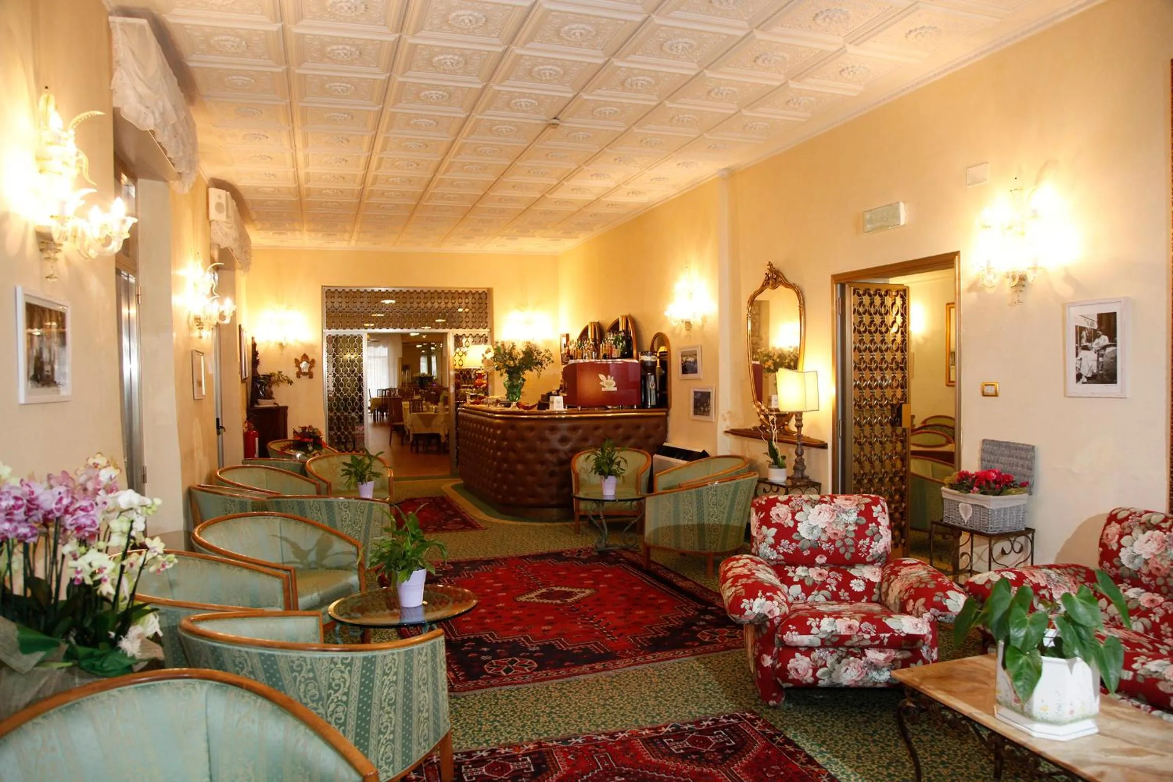 Communal lounge/ TV room in Hotel Diana