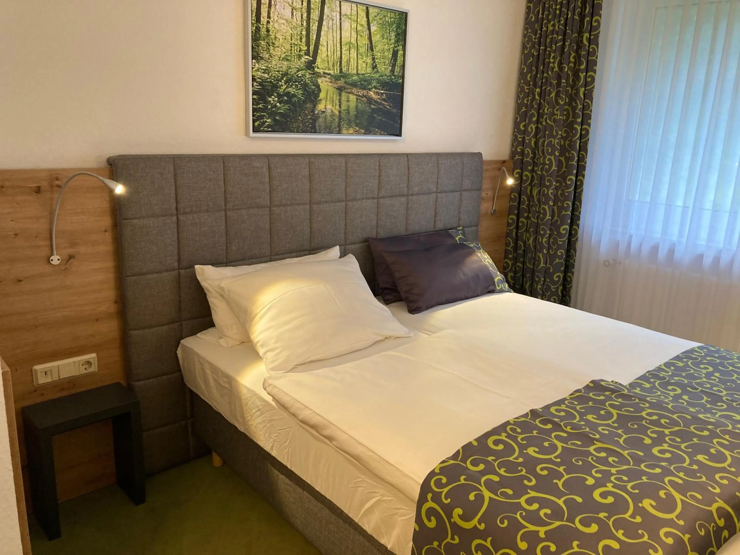 Bed in Waldhotel Ehrental