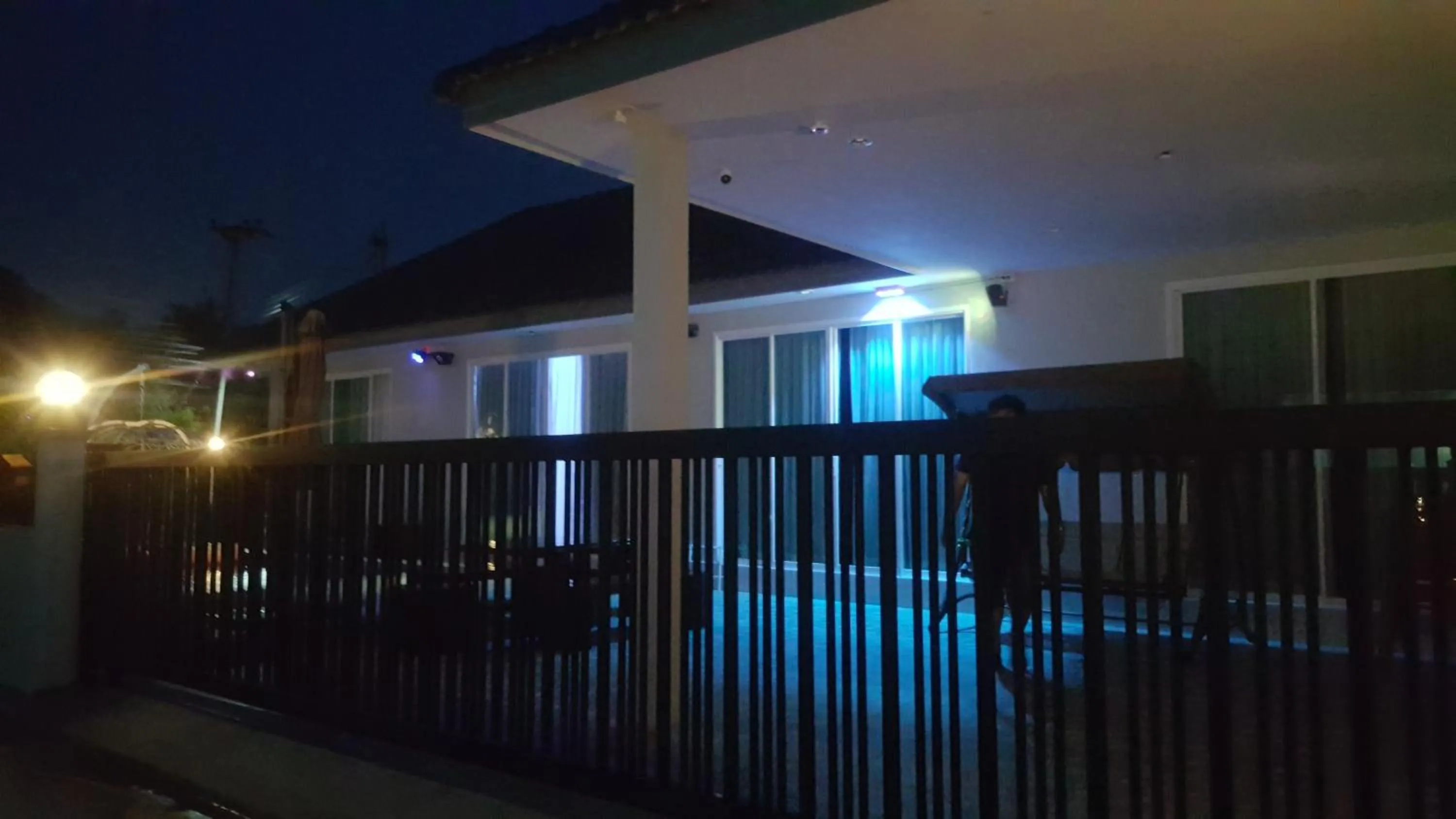 Restaurant/places to eat in Smart home huahin