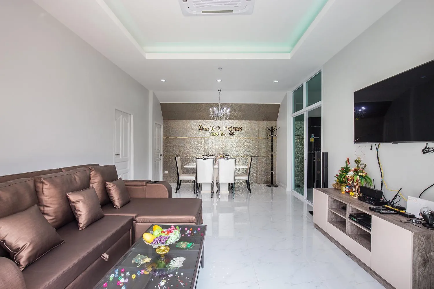 Staff in Smart home huahin