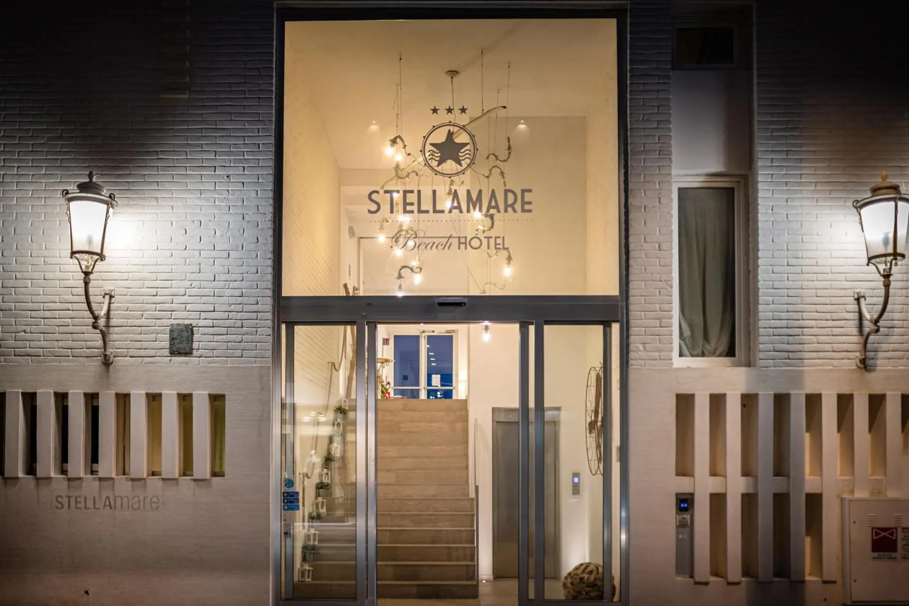 Facade/entrance in Stellamare