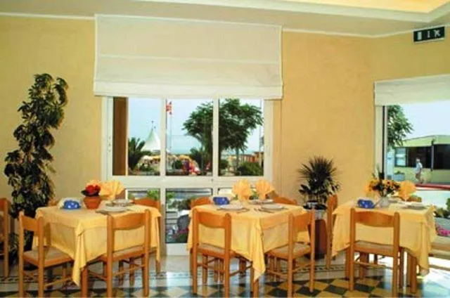 Restaurant/places to eat in Albergo Villa Mauri