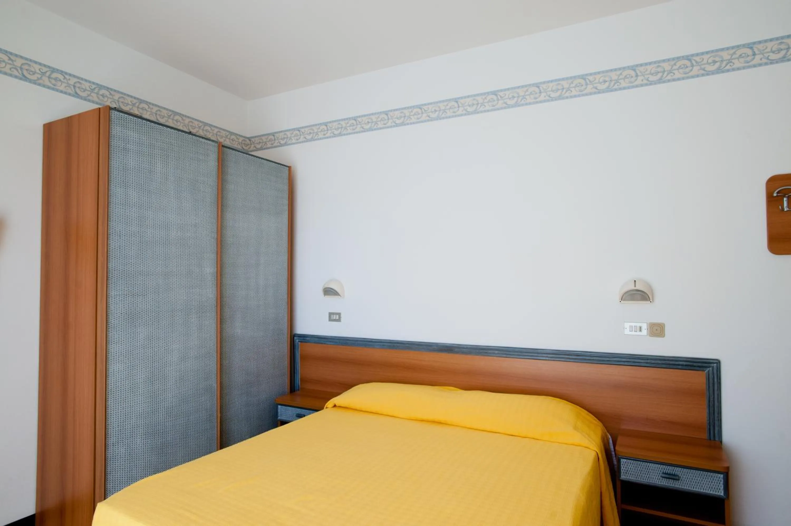 Bed in Albergo Villa Mauri