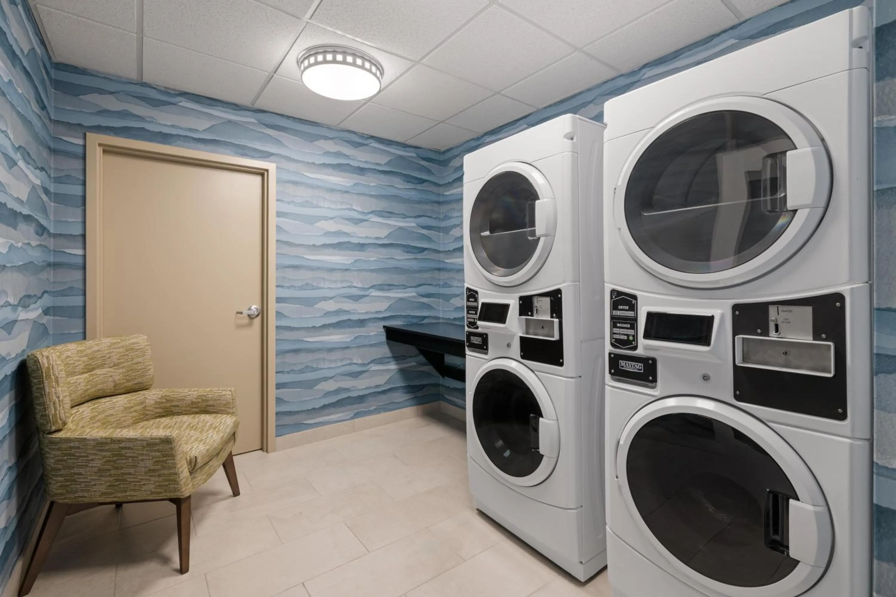 laundry in Hampton Inn & Suites Southern Pines-Pinehurst