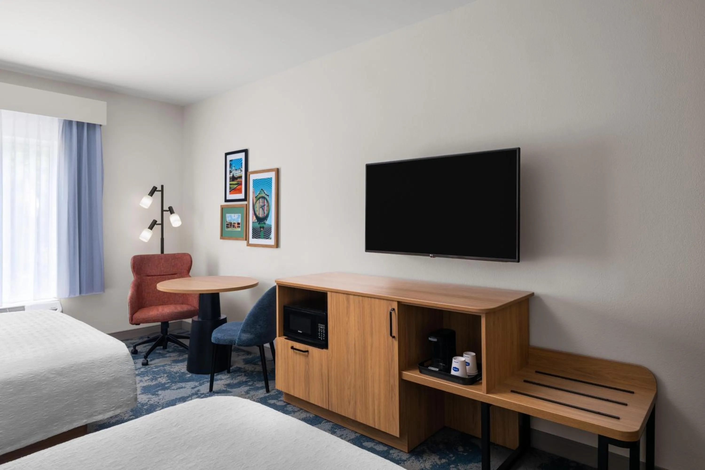 Living room, Bed in Hampton Inn & Suites Southern Pines-Pinehurst