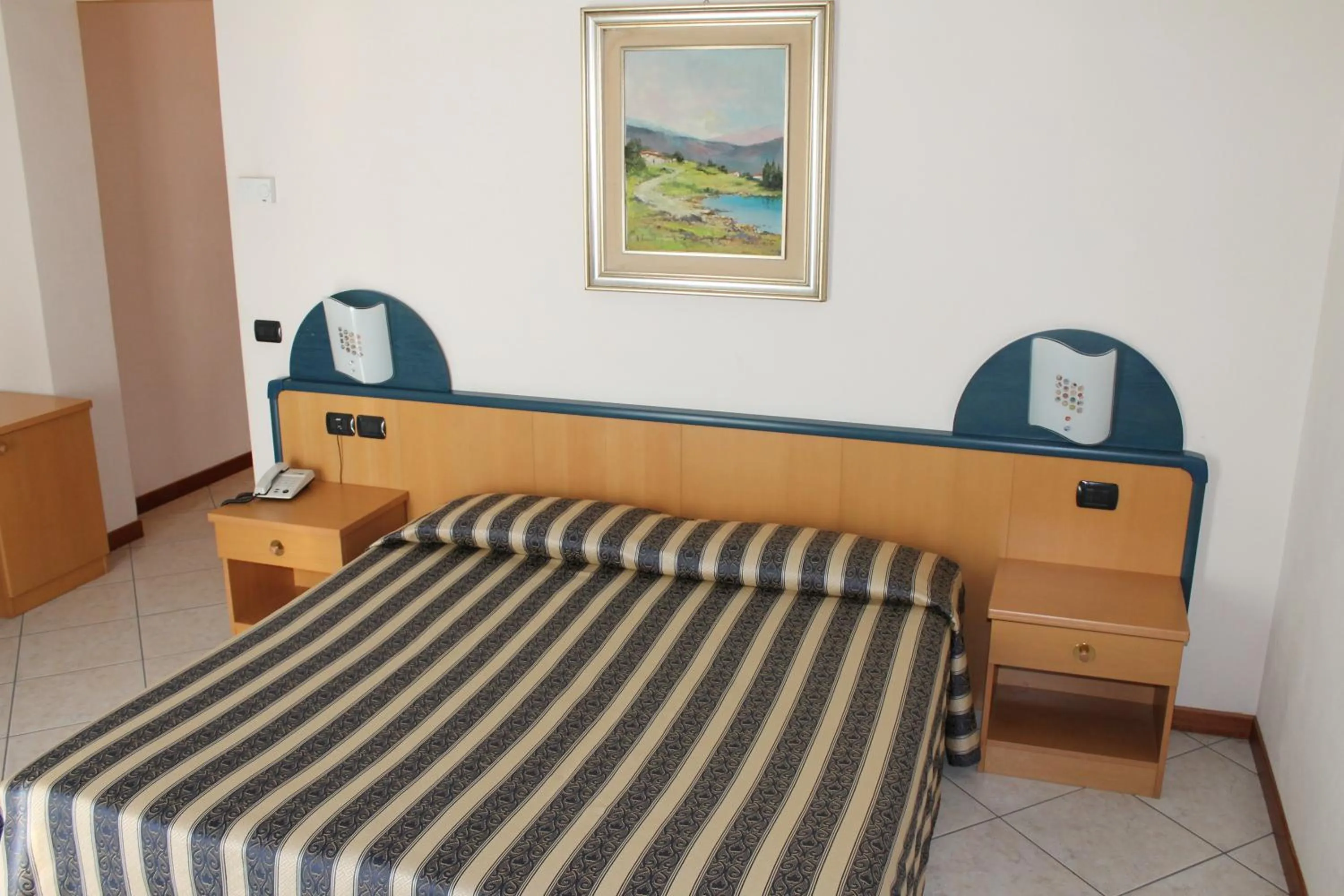 Photo of the whole room, Bed in Albergo Villa Eva