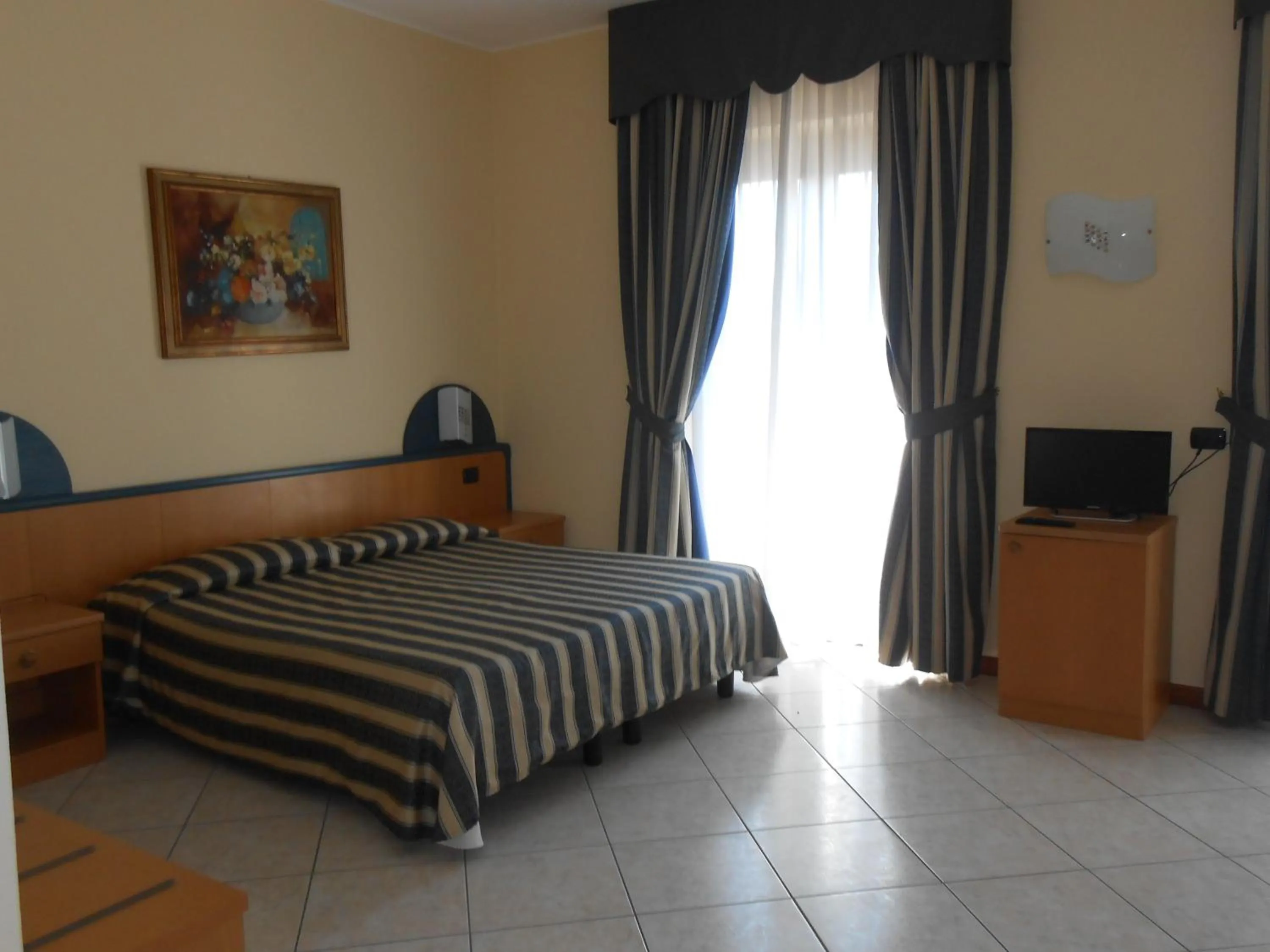 Photo of the whole room, Bed in Albergo Villa Eva