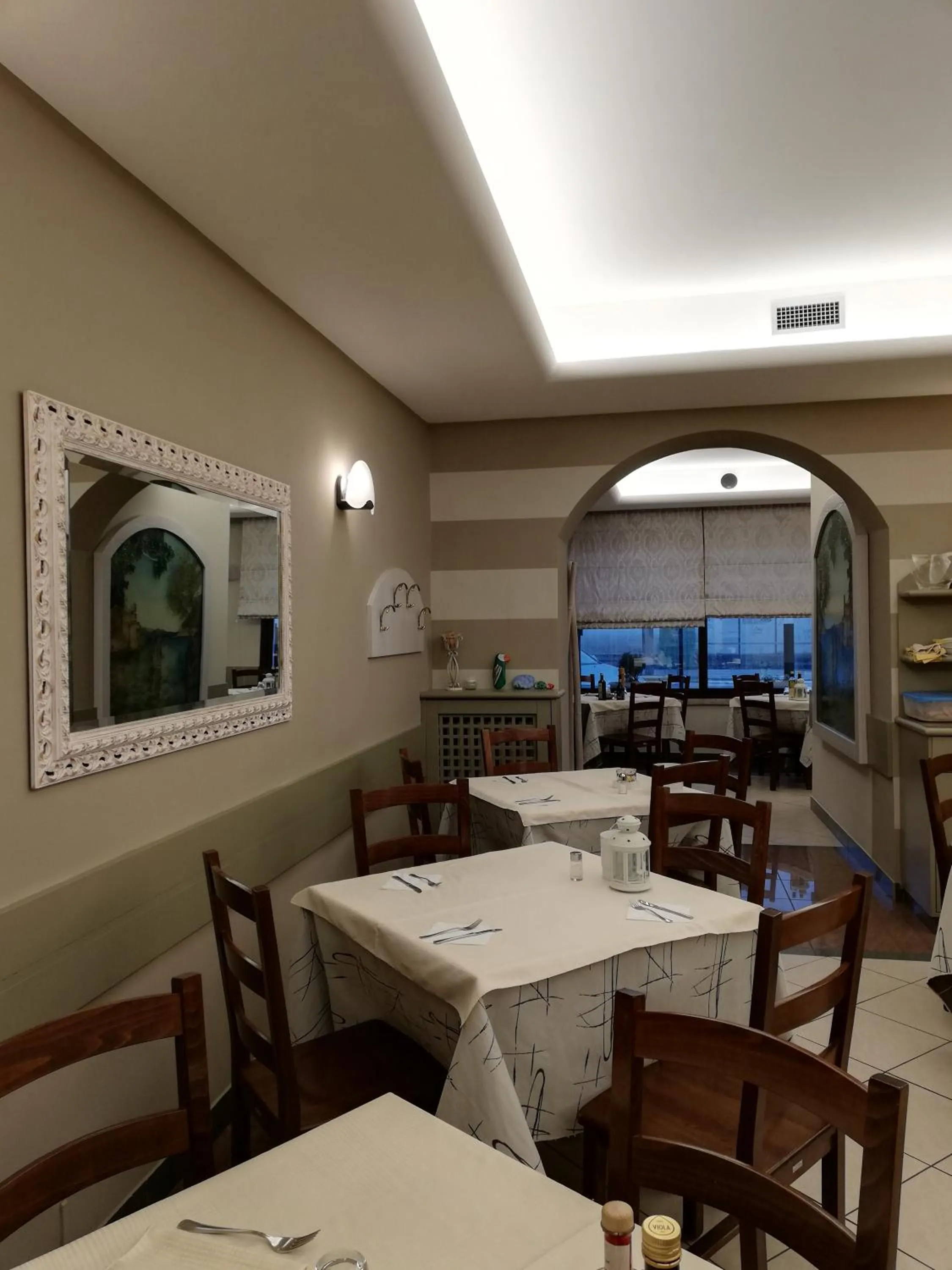 Restaurant/places to eat in Albergo Villa Eva