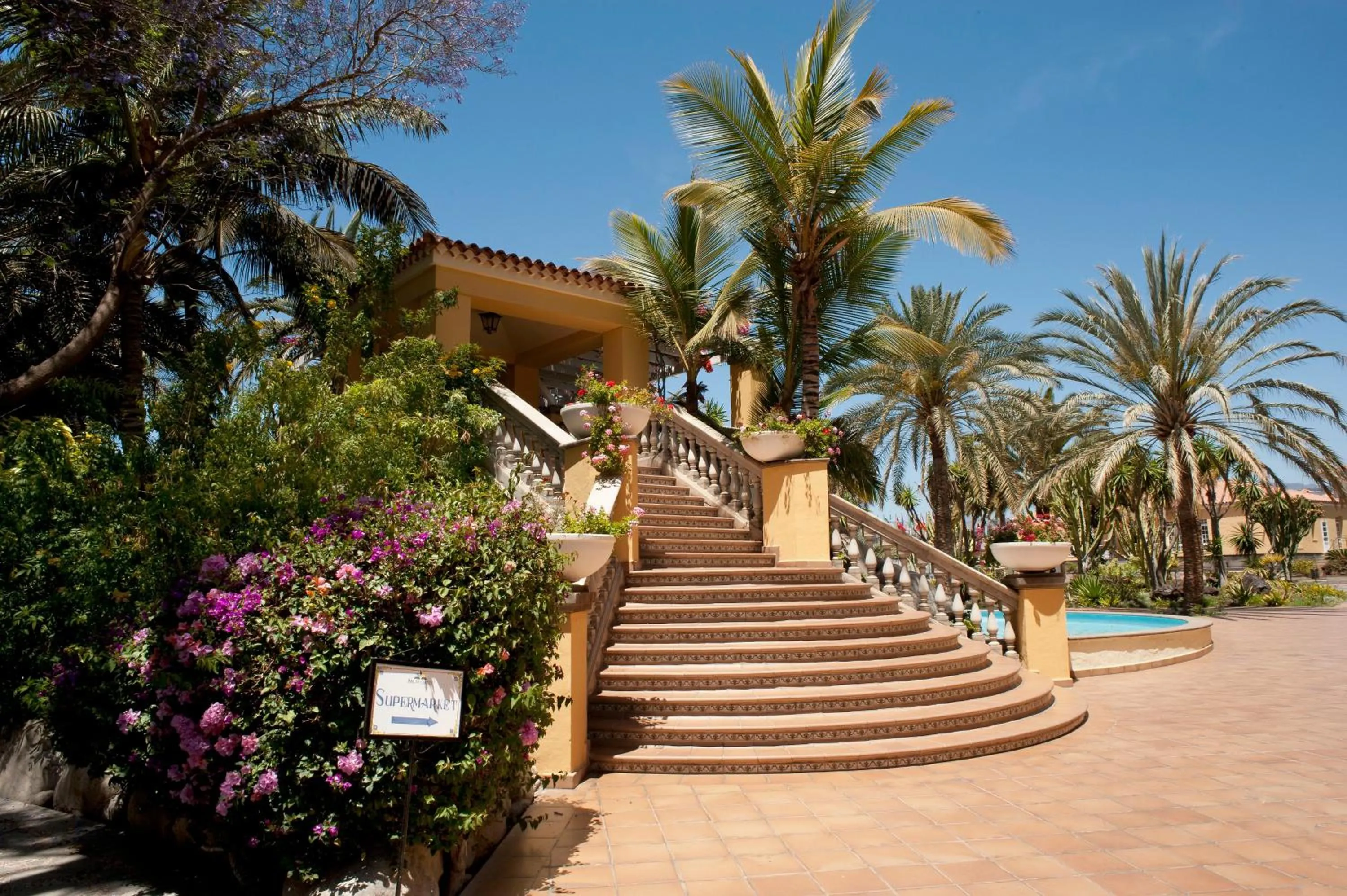 Facade/entrance in Palm Oasis Maspalomas