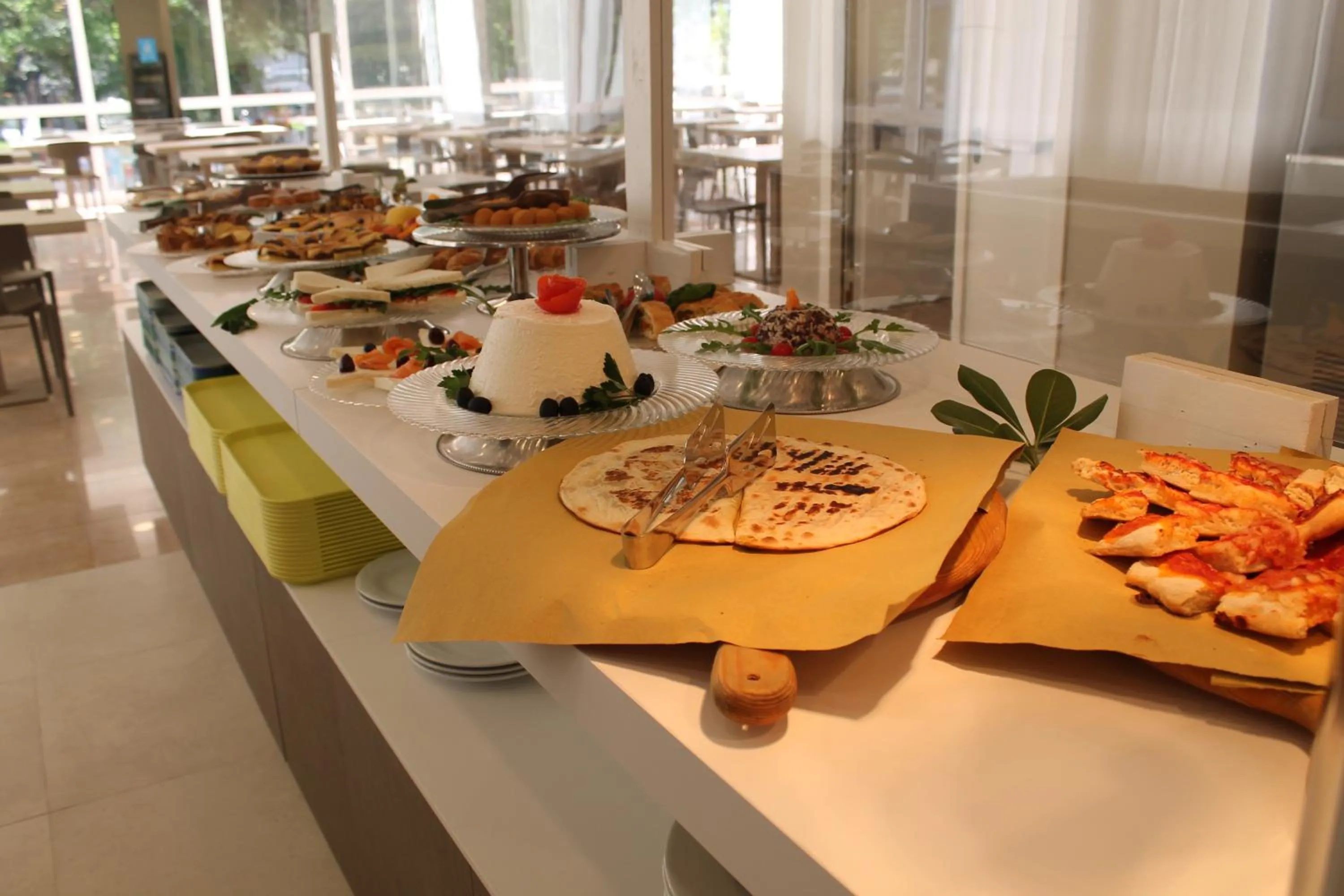 Breakfast in Hotel Vernel