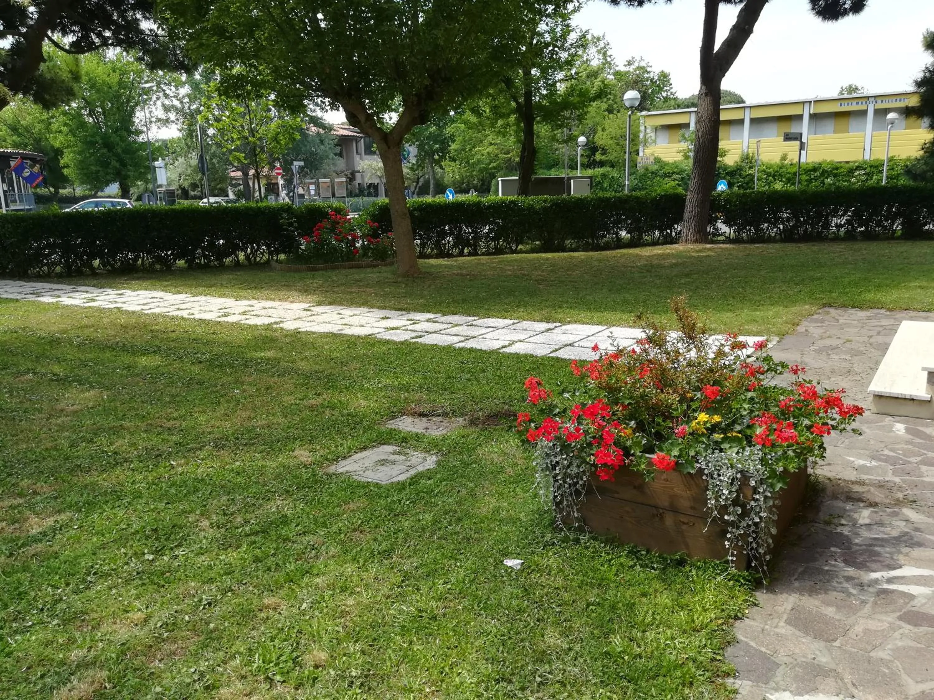 Garden in Aurora Residence