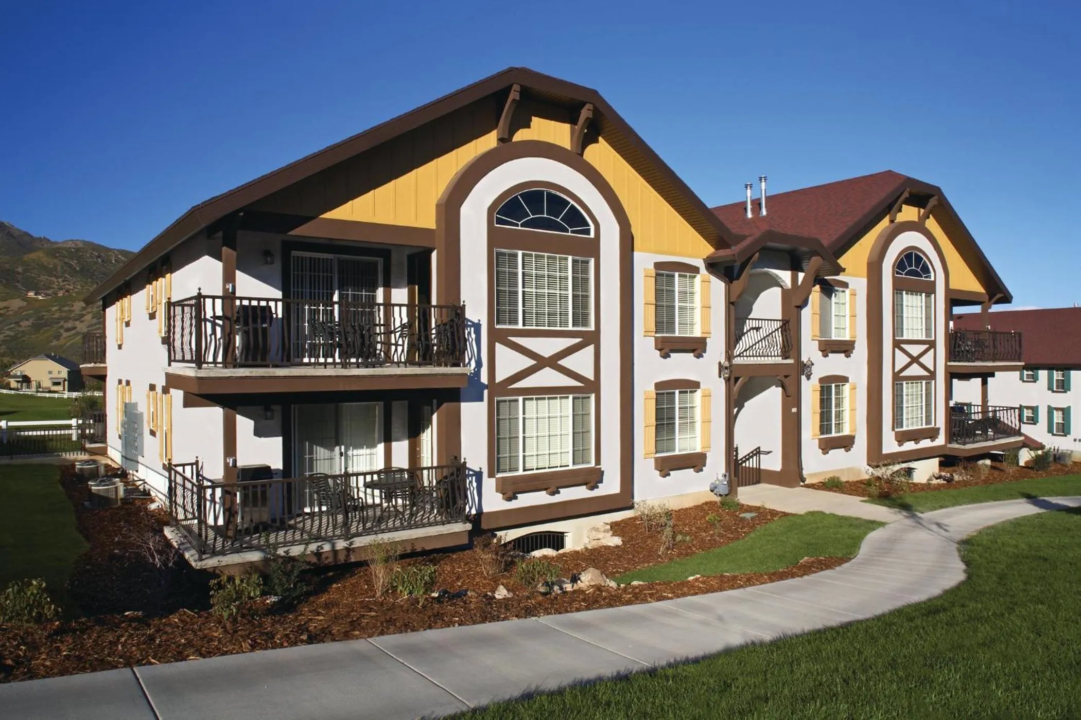 Property building in WorldMark Midway