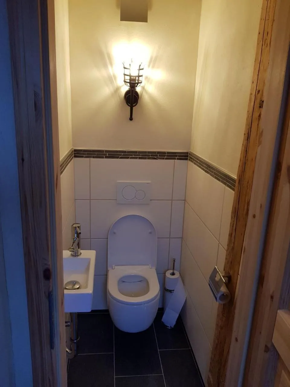 Toilet in Muggel Apartments
