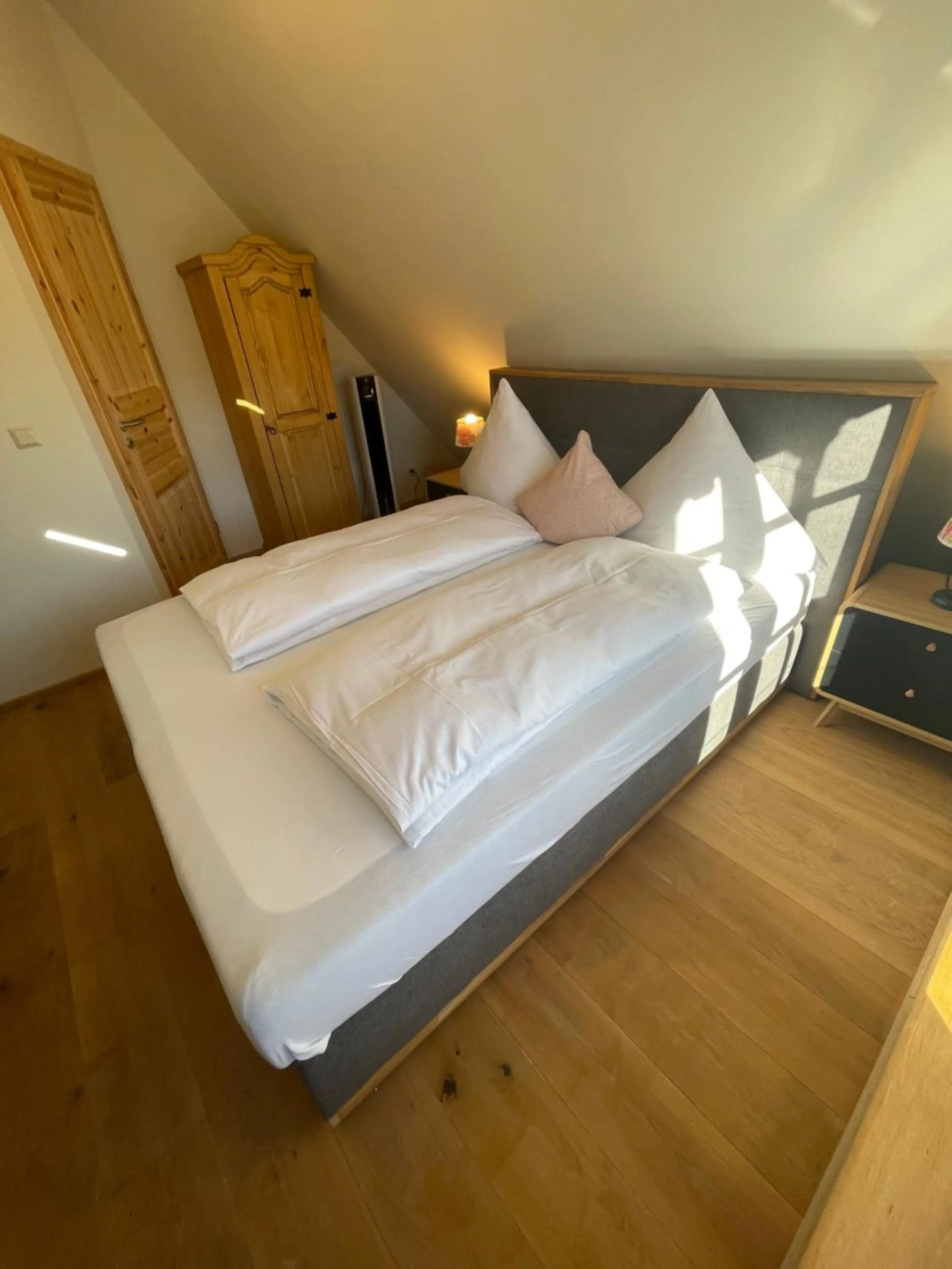 Bedroom, Bed in Muggel Apartments