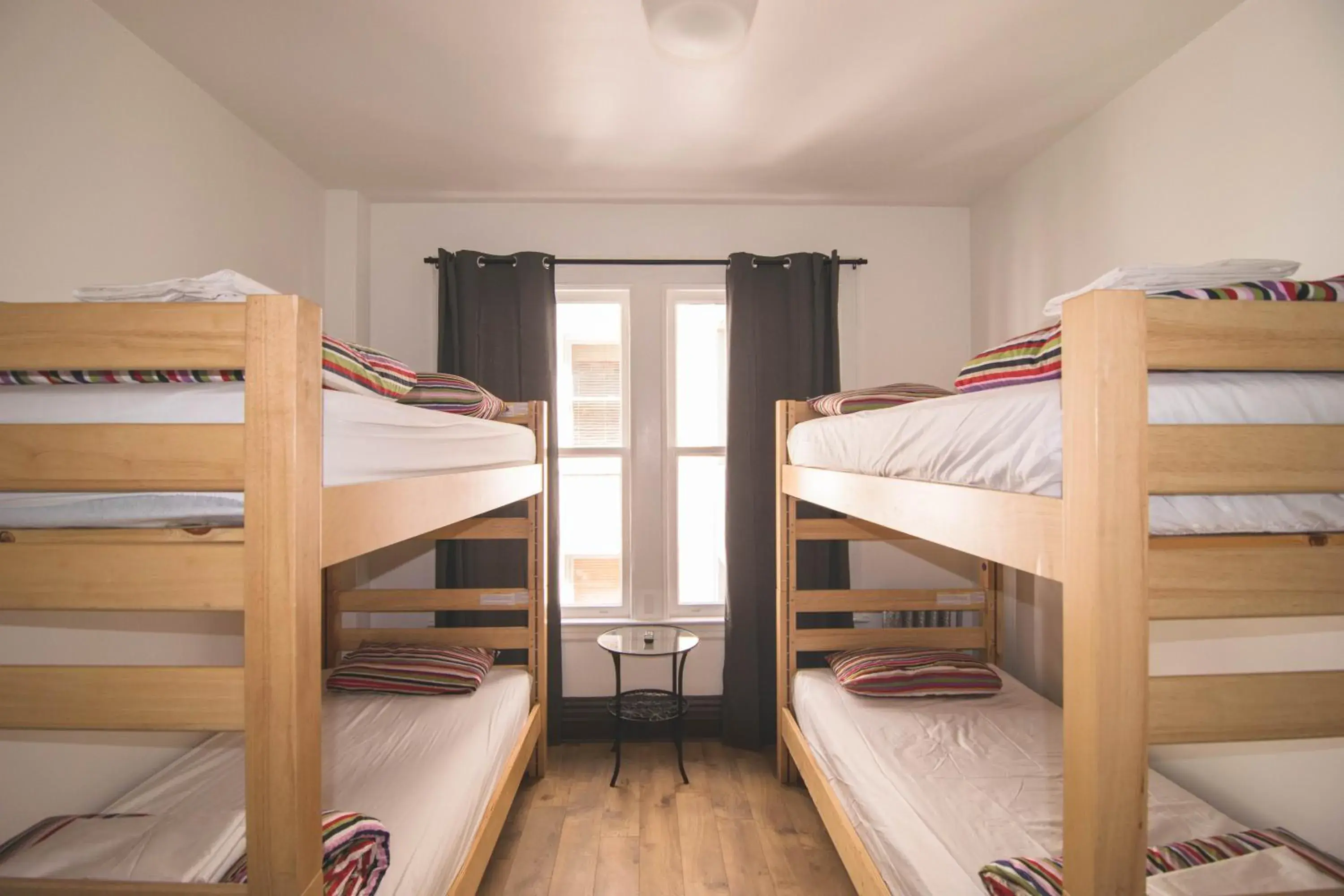 Quadruple Room Seasonal in The Bartlett Hotel and Guesthouse Quadruple Room Seasonal in The Bartlett Hotel and Guesthouse