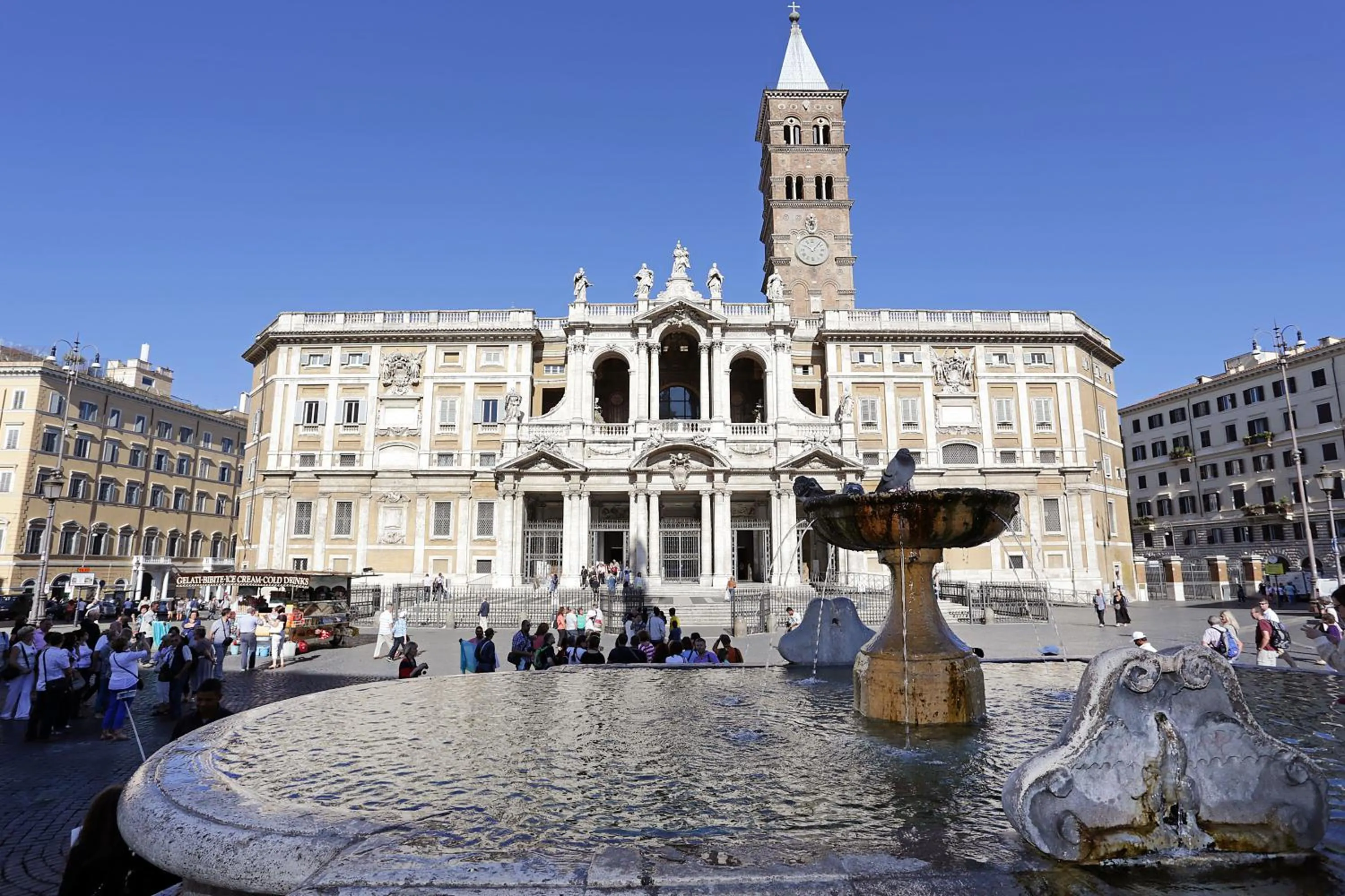 Nearby landmark in Hotel Chicago