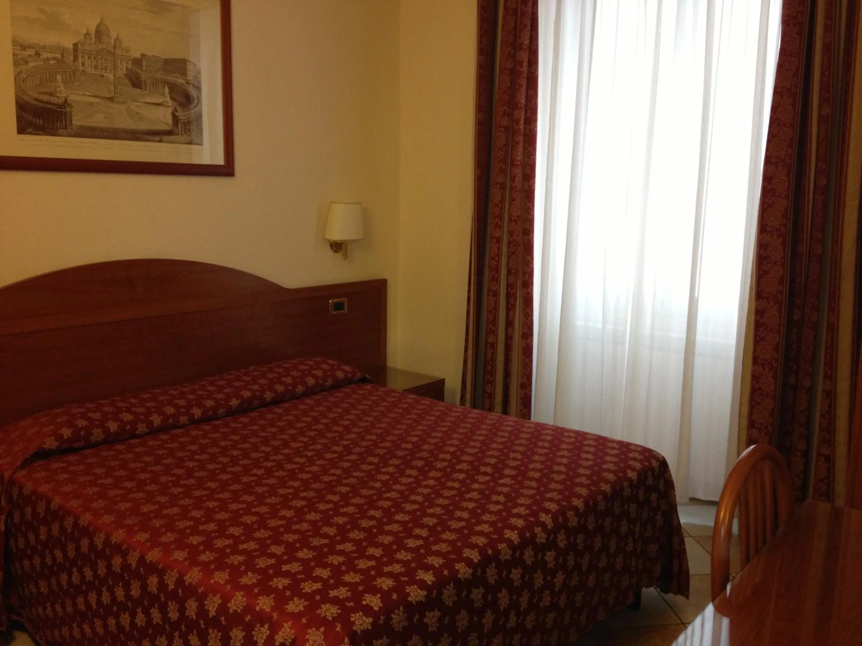 Bedroom, Bed in Hotel Chicago