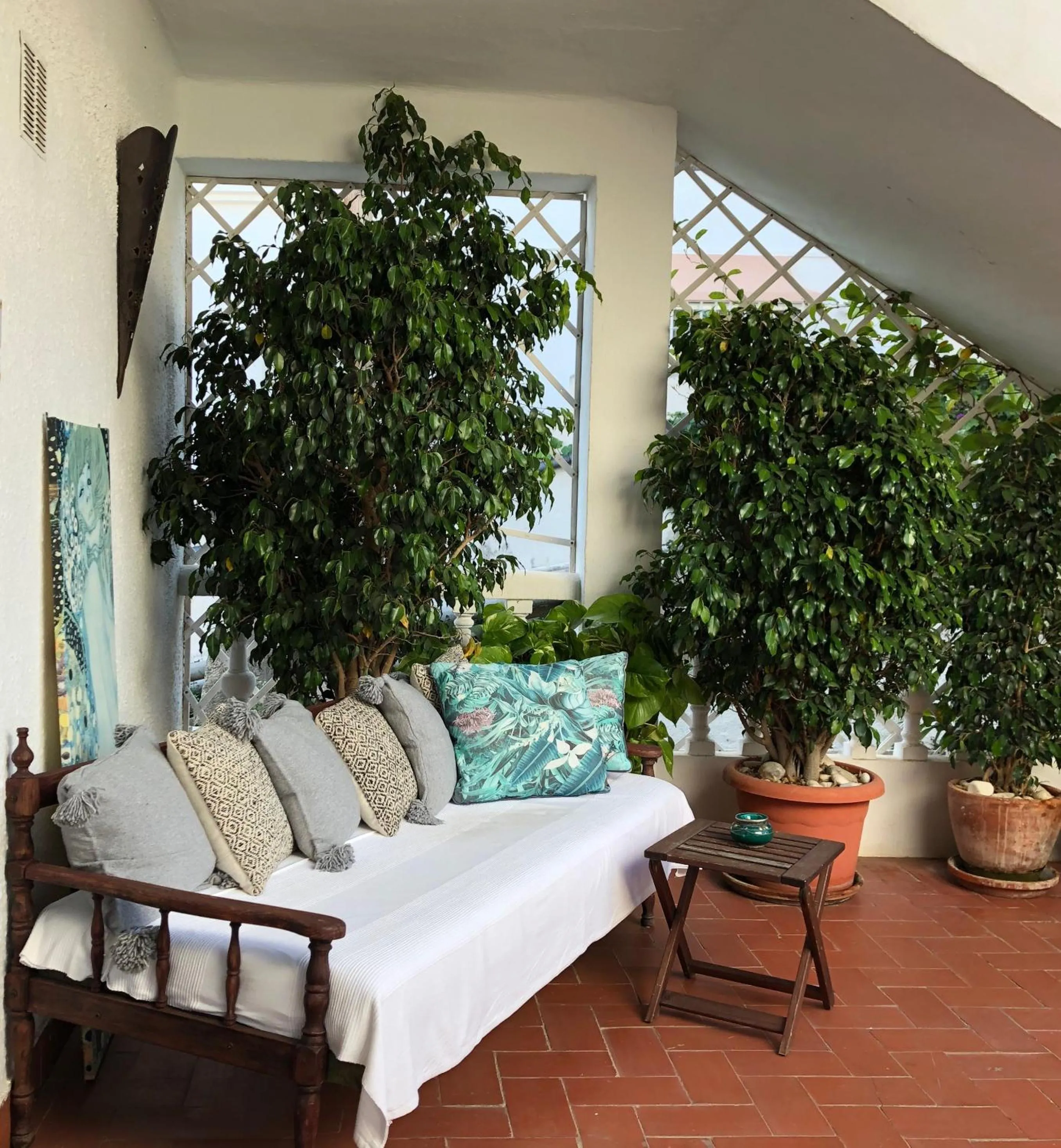 Balcony/Terrace in Hostal Avalon