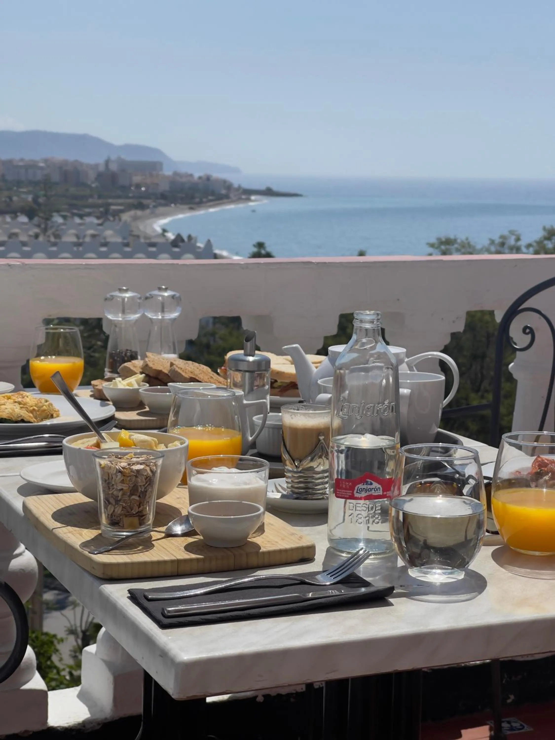 Breakfast in Hostal Avalon