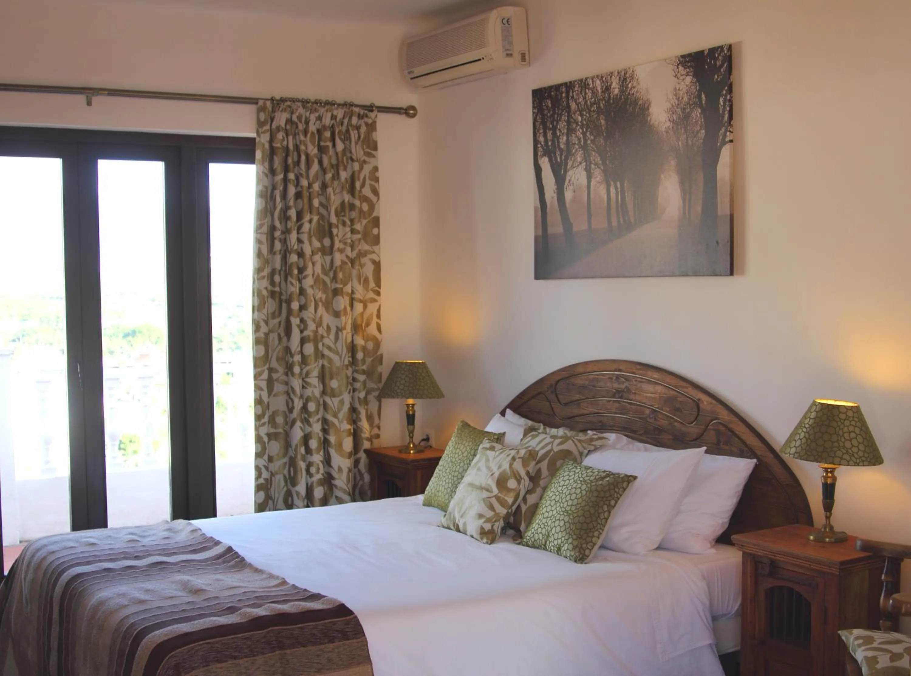 Bed in Hostal Avalon