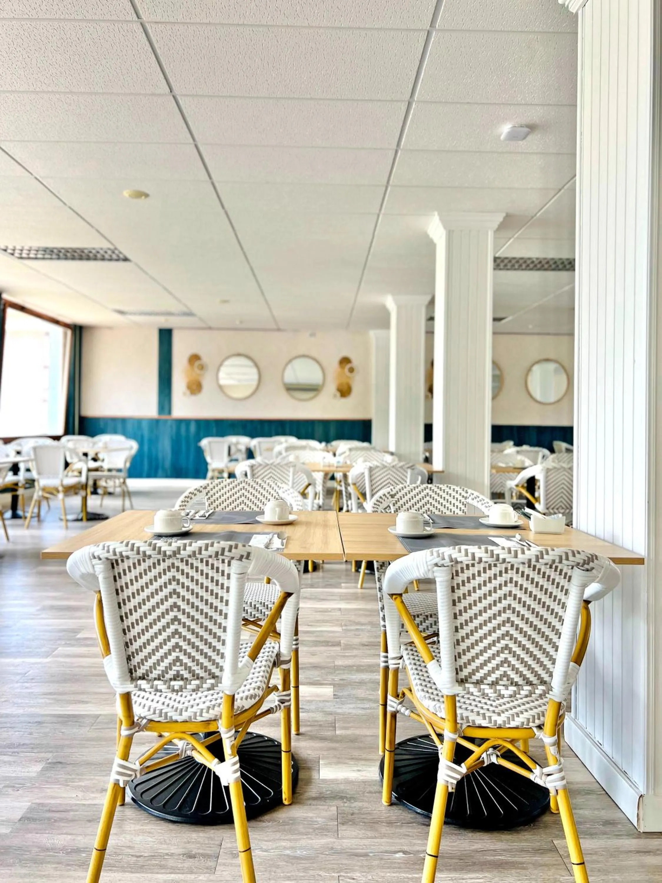 Restaurant/places to eat in Moon Dreams Noja