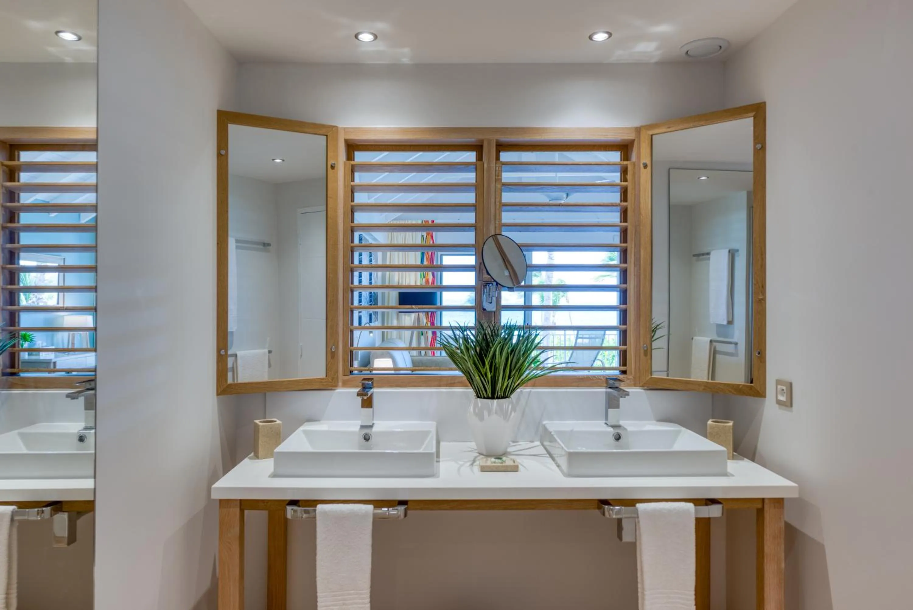 Bathroom in La Playa Orient Bay