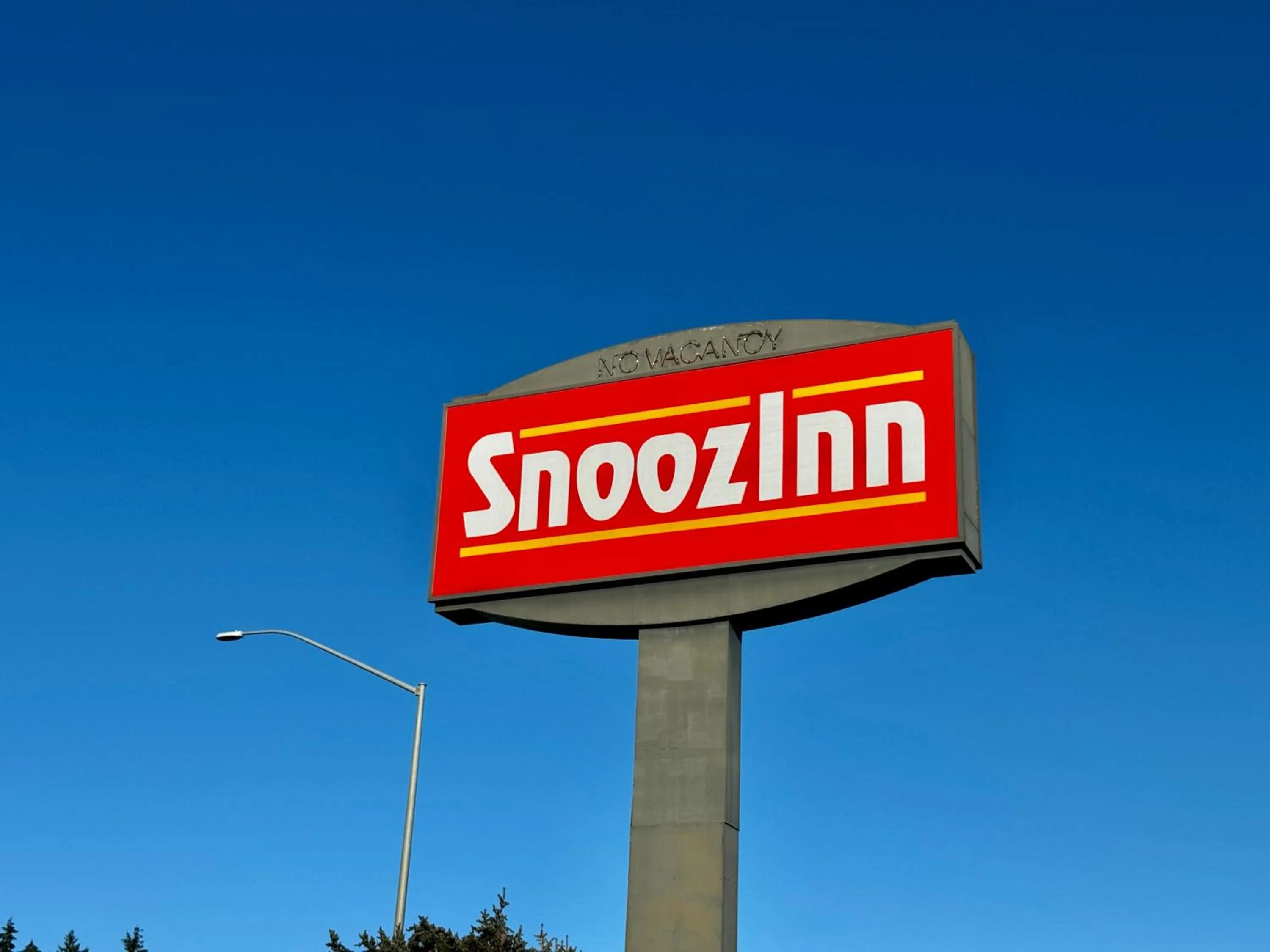 Property building in Snooz Inn