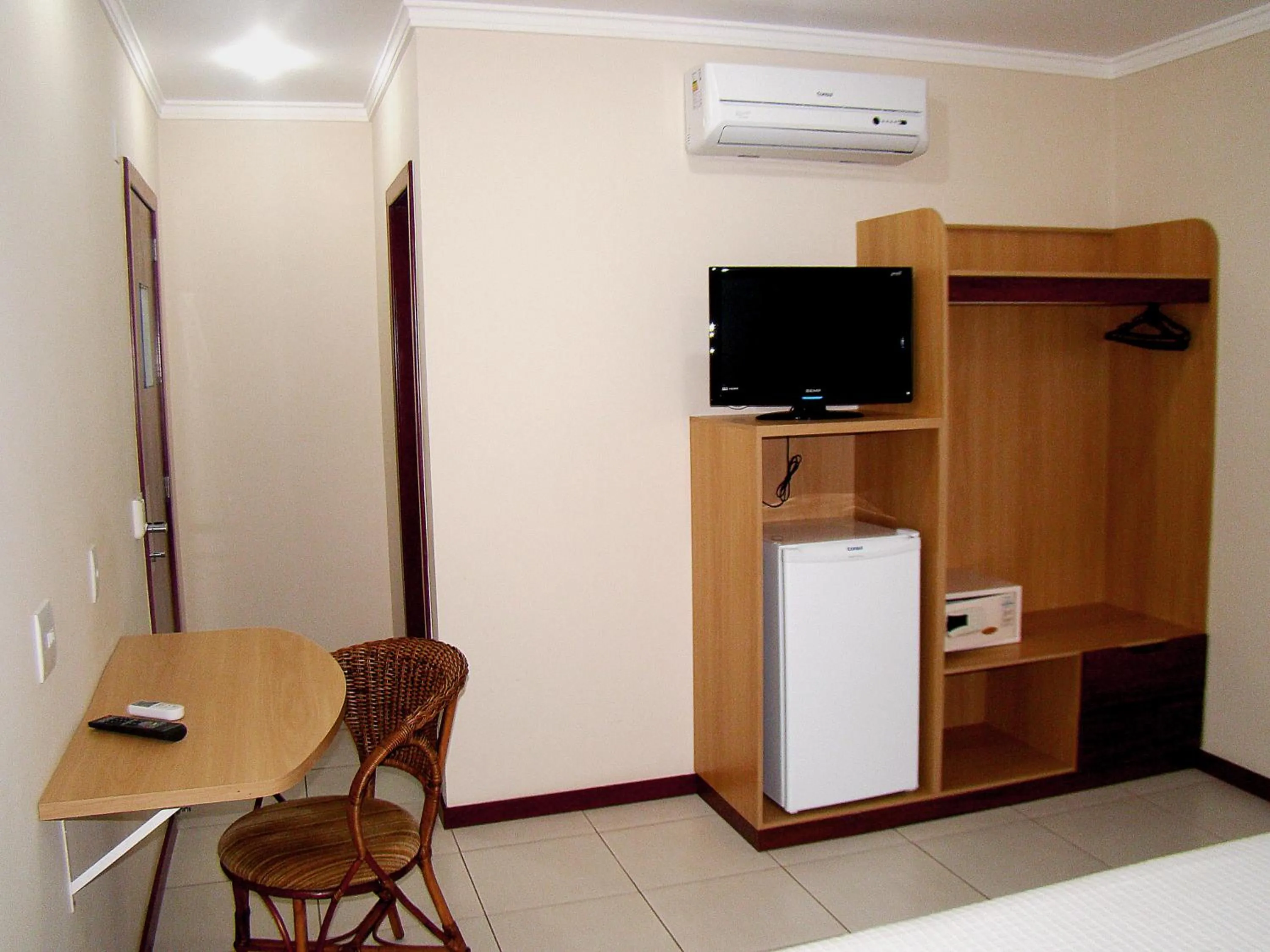 Photo of the whole room in Hotel Plaza Mar