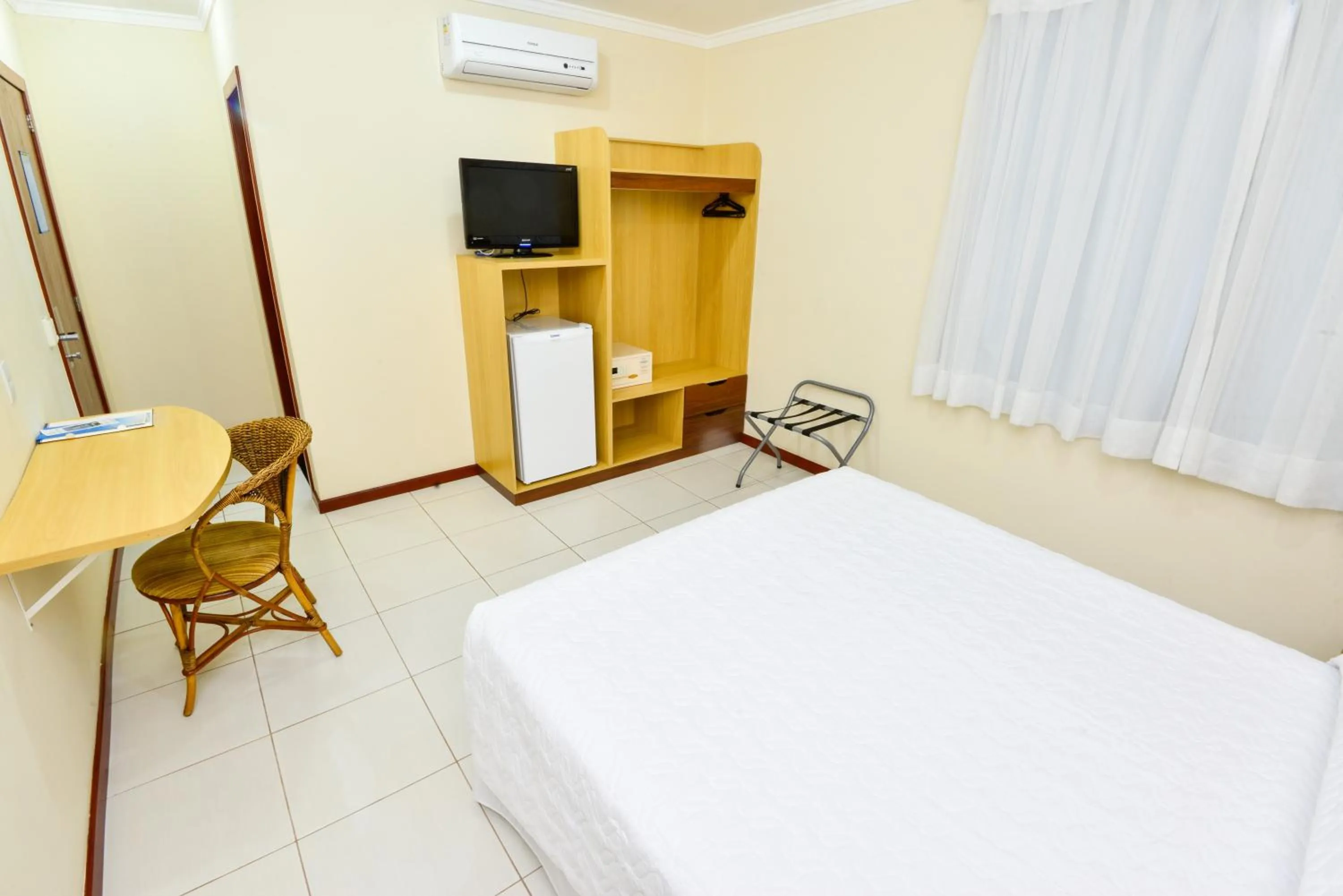 Photo of the whole room, Bed in Hotel Plaza Mar