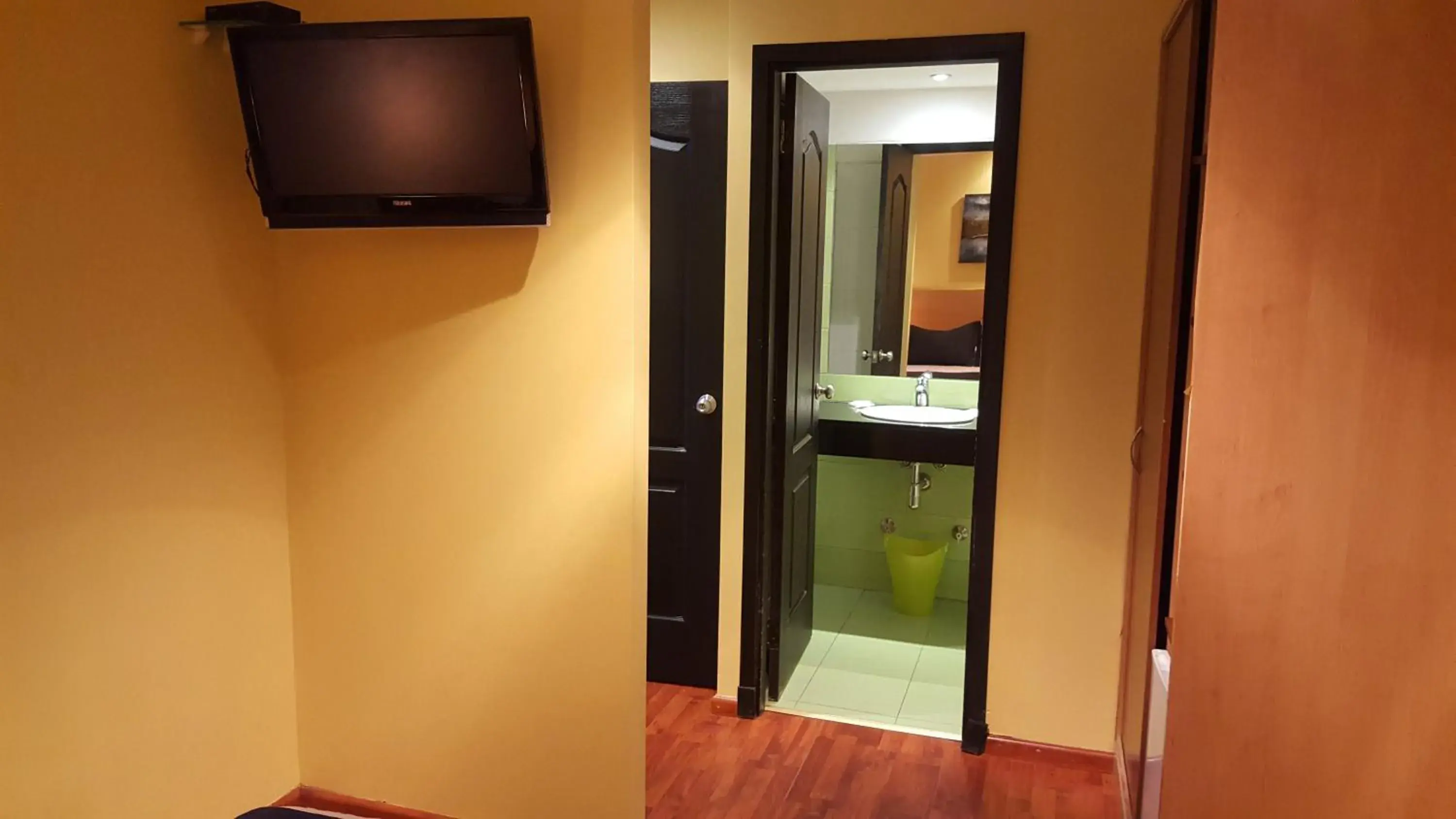 Superior Double Room in Sur Hotel Superior Double Room in Sur Hotel