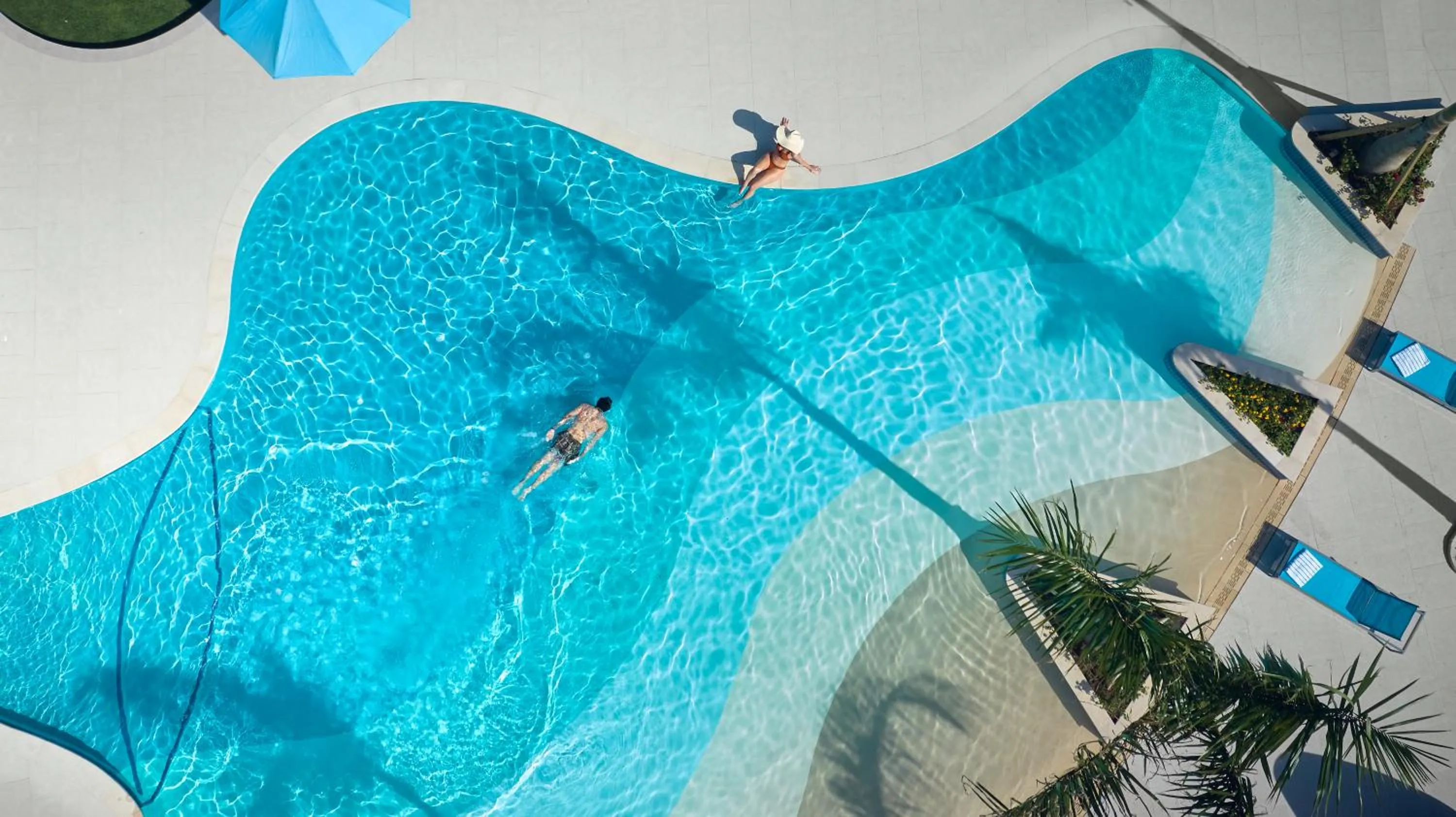 Swimming pool in British Colonial Nassau